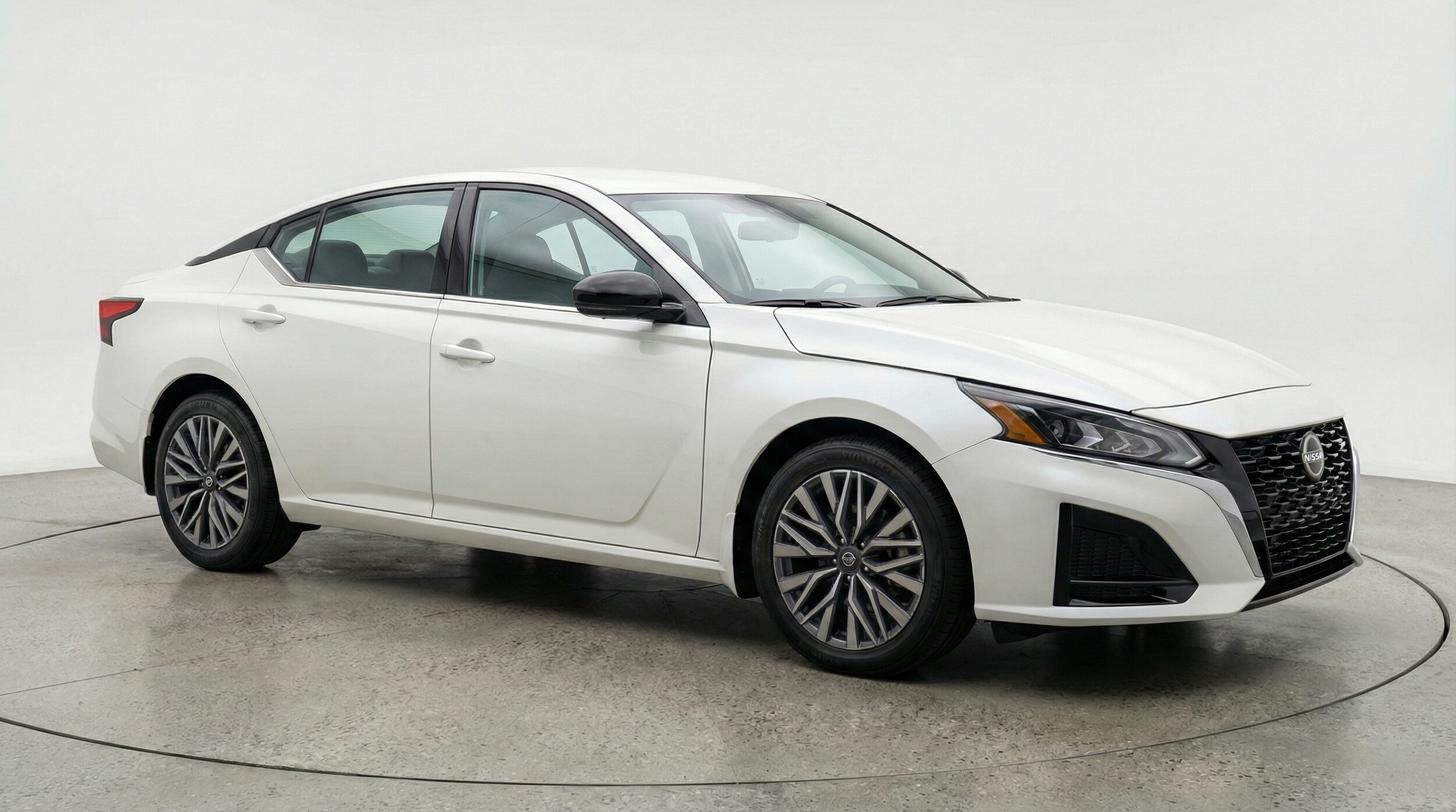 Thumbnail: 2025 Nissan Altima - 1