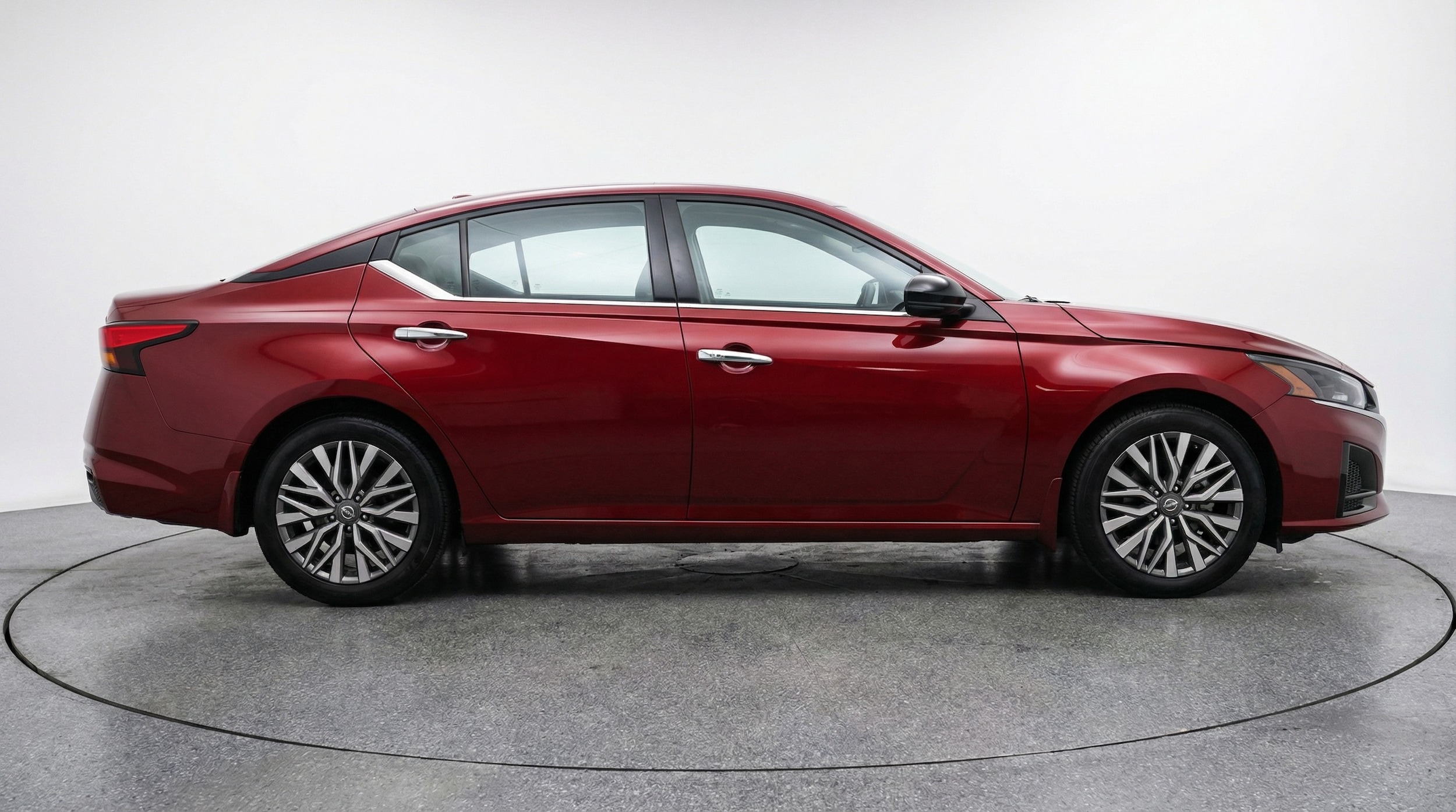 Thumbnail: 2025 Nissan Altima - 8