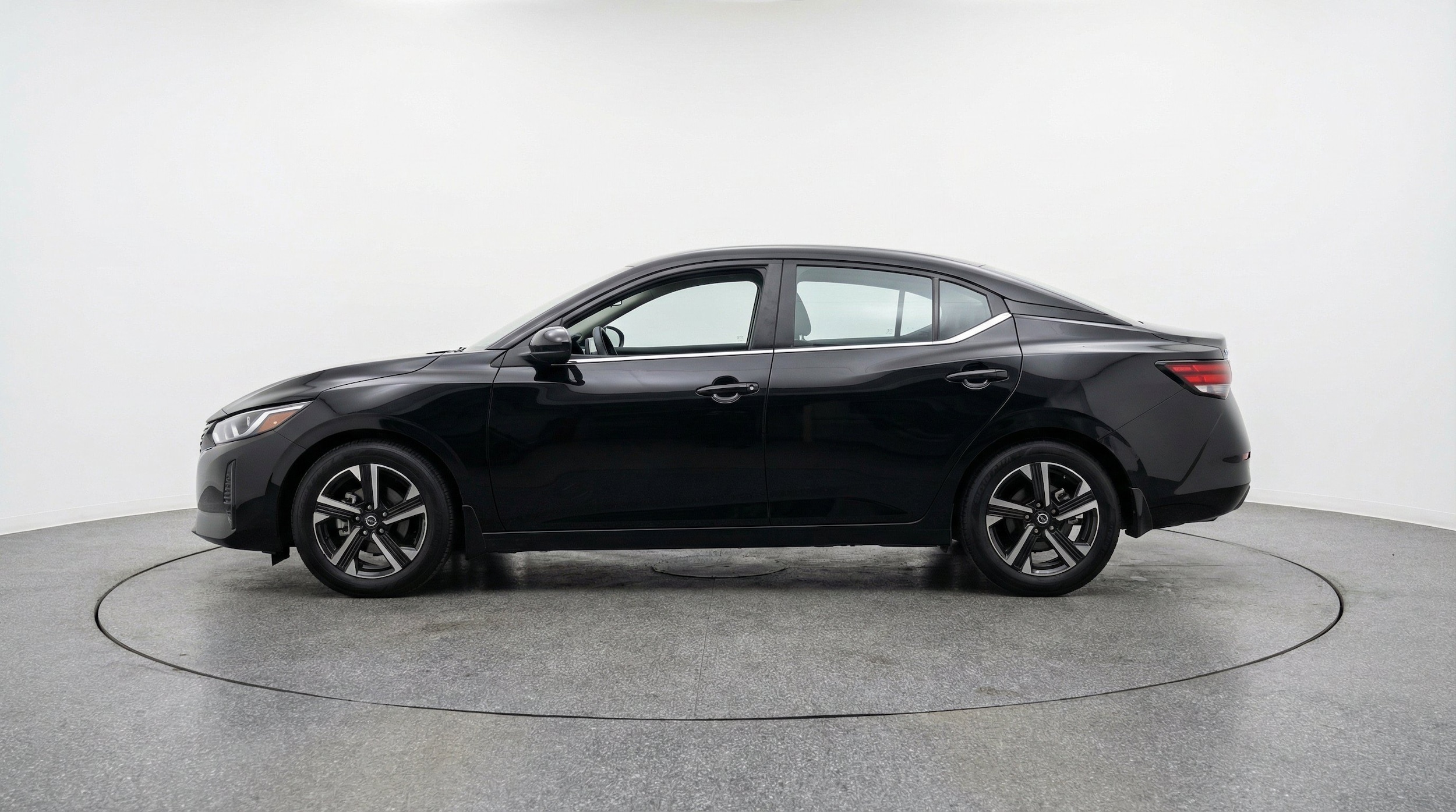 Thumbnail: 2025 Nissan Sentra - 5