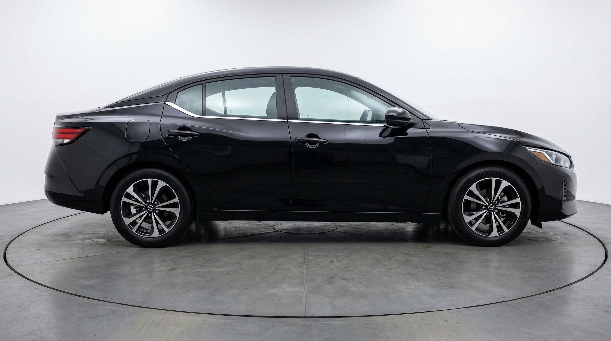 Thumbnail: 2025 Nissan Sentra - 11