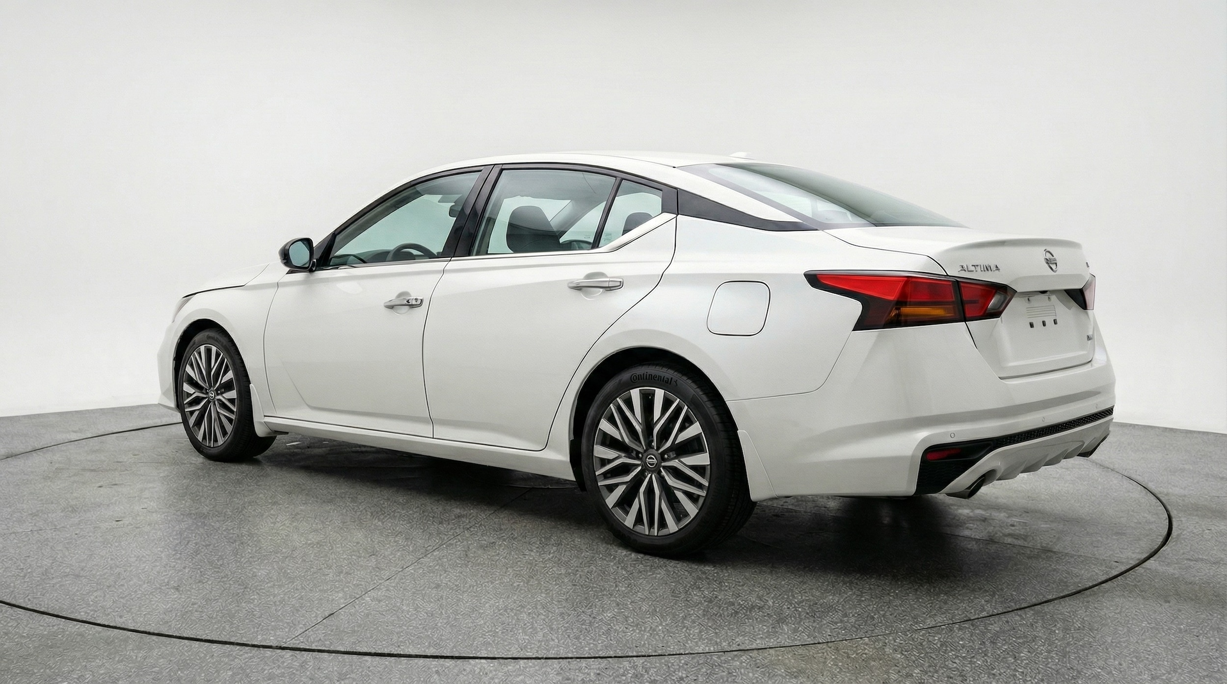 Thumbnail: 2025 Nissan Altima - 5