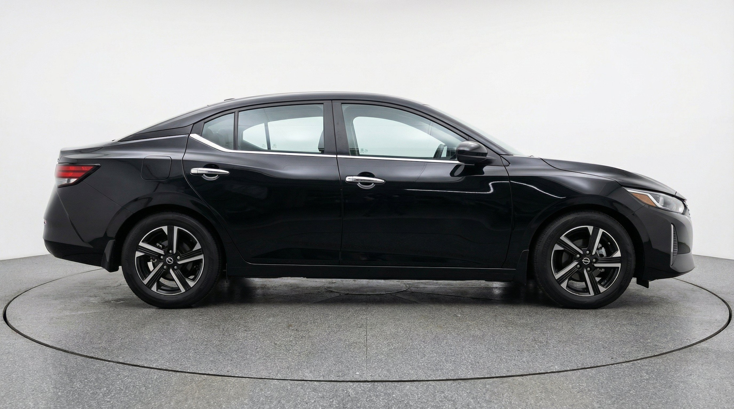 Thumbnail: 2025 Nissan Sentra - 11