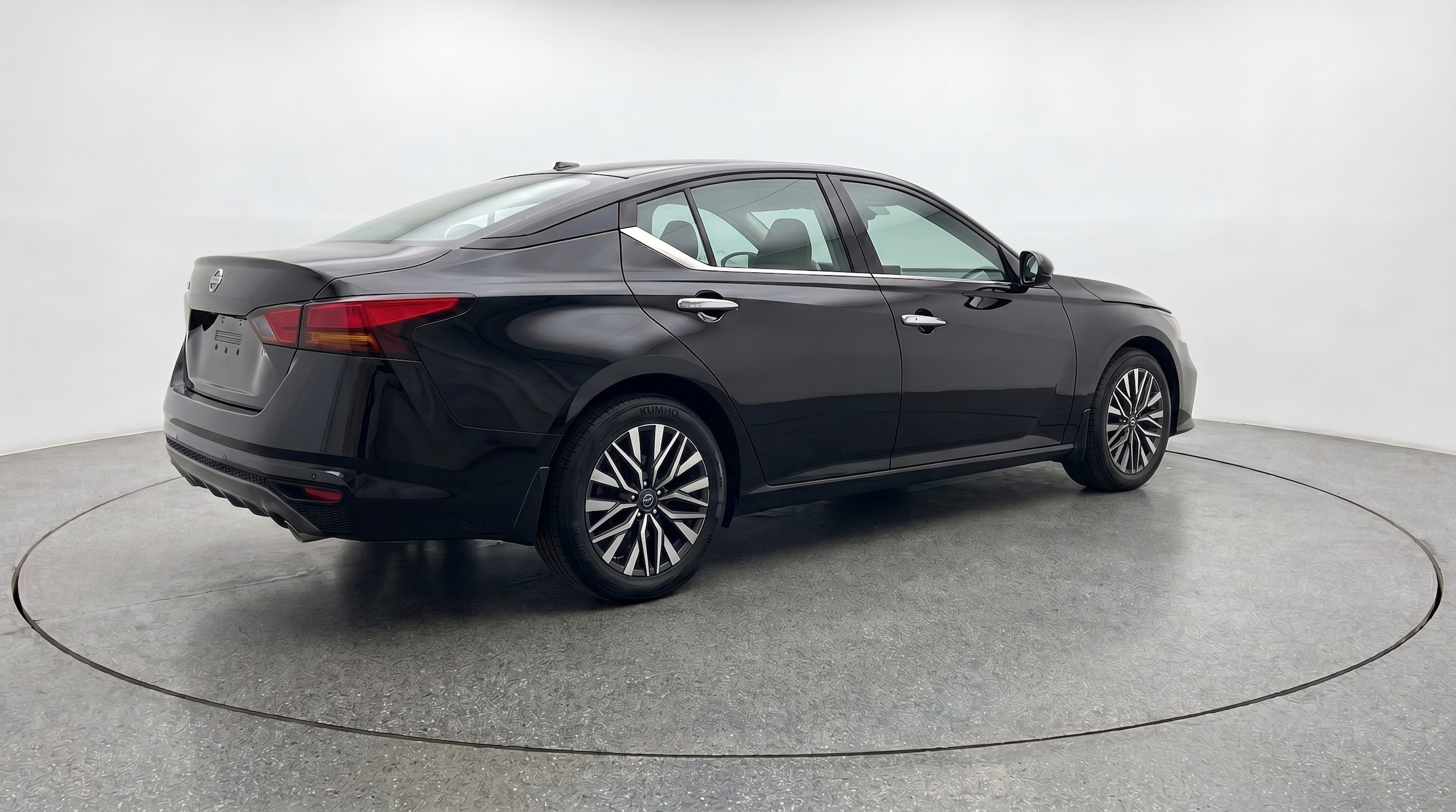 Thumbnail: 2025 Nissan Altima - 7