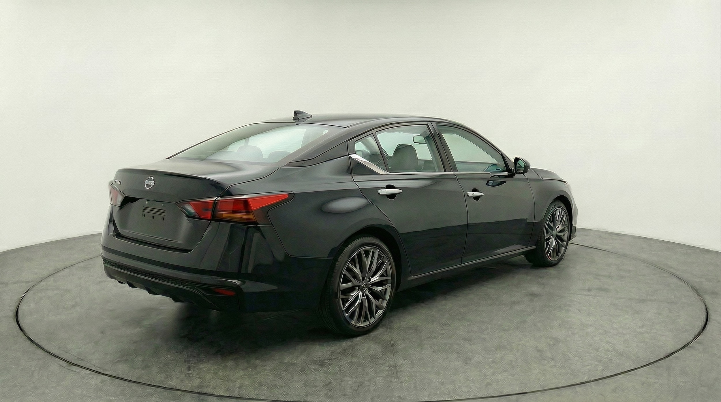 Thumbnail: 2025 Nissan Altima - 7