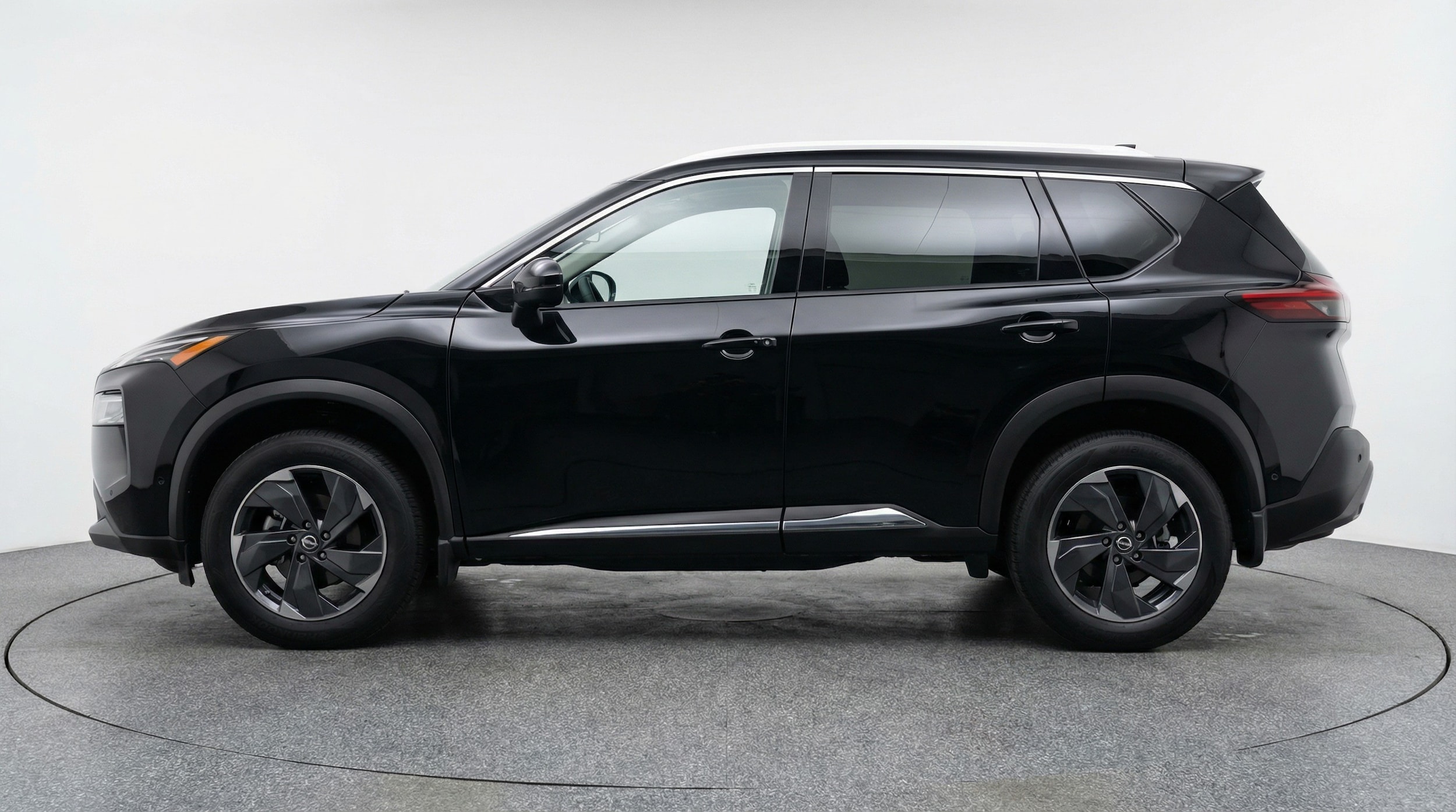 Thumbnail: 2025 Nissan Rogue - 4