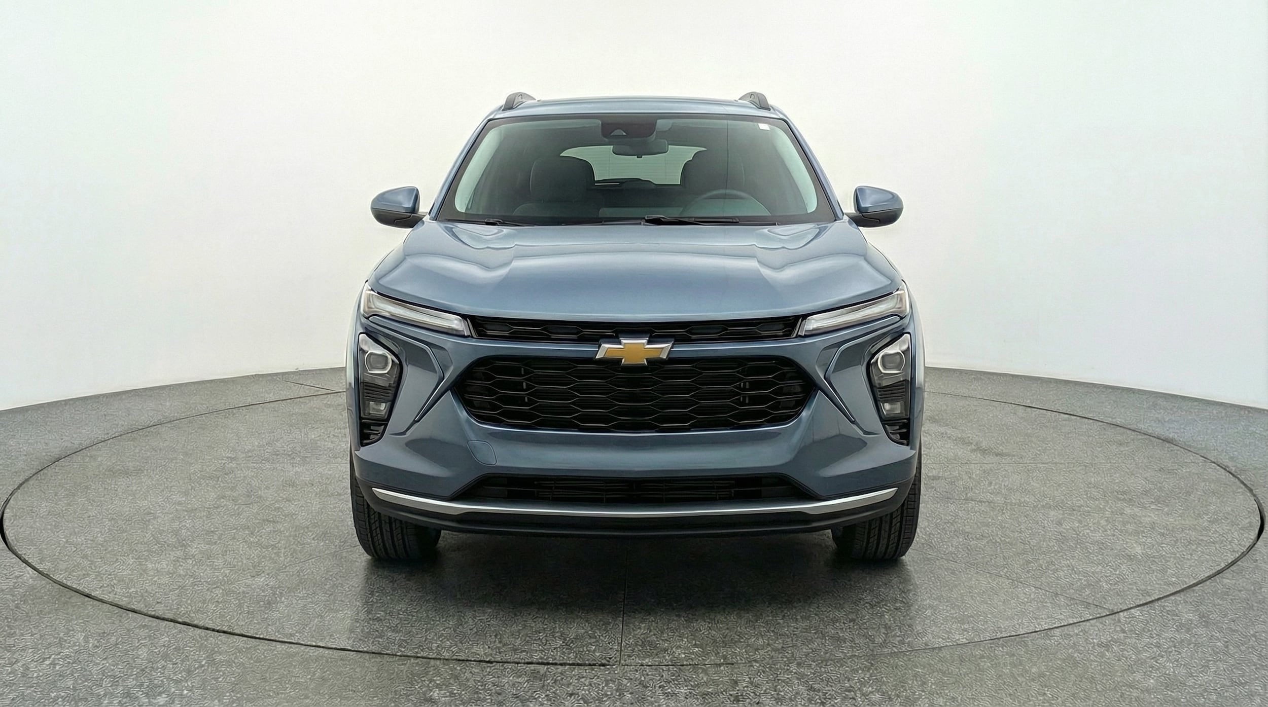 Thumbnail: 2025 Chevrolet Trax - 2