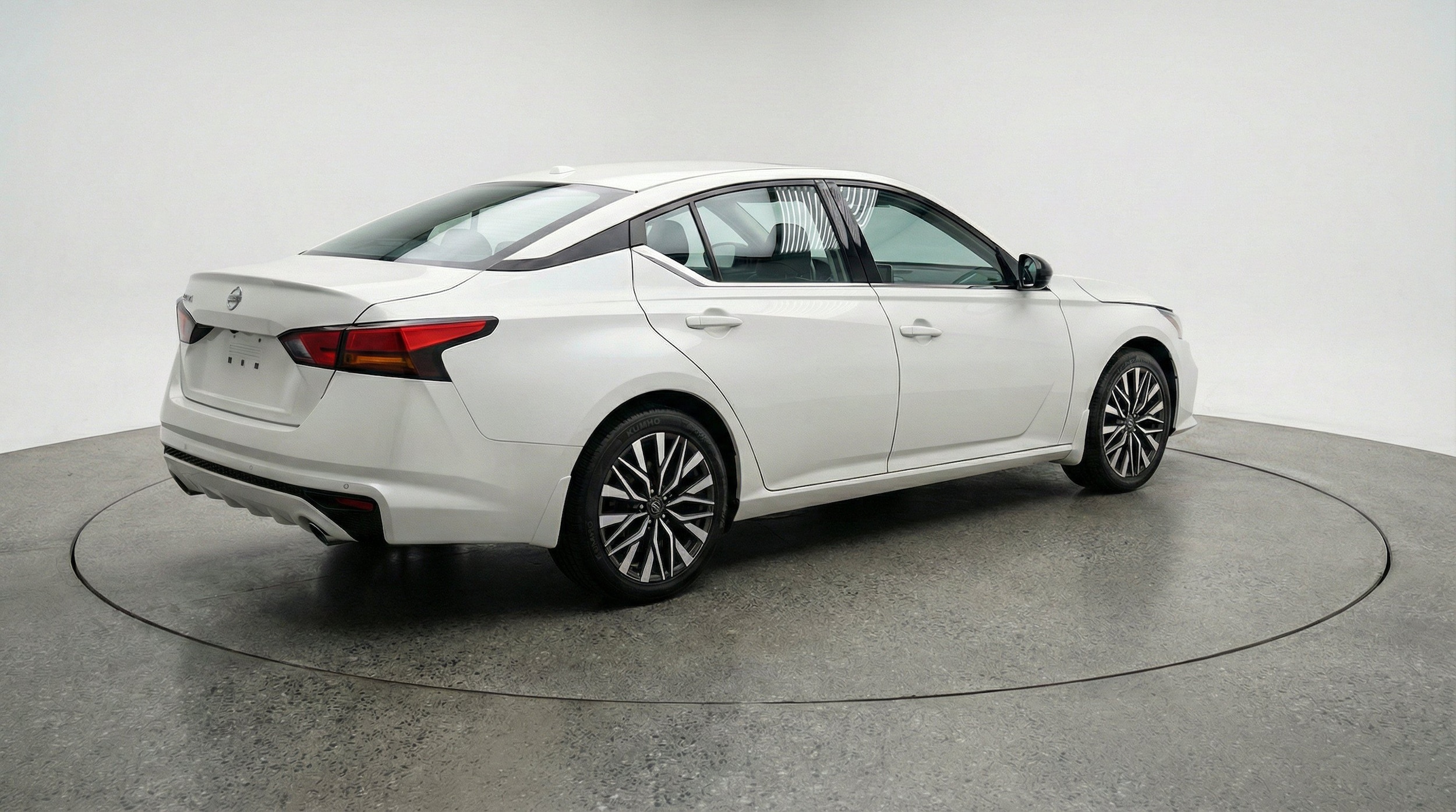Thumbnail: 2025 Nissan Altima - 9