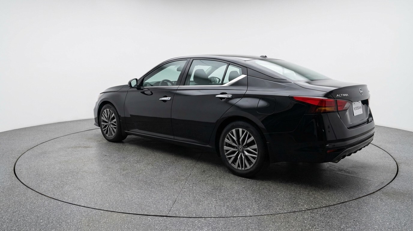 Thumbnail: 2025 Nissan Altima - 5