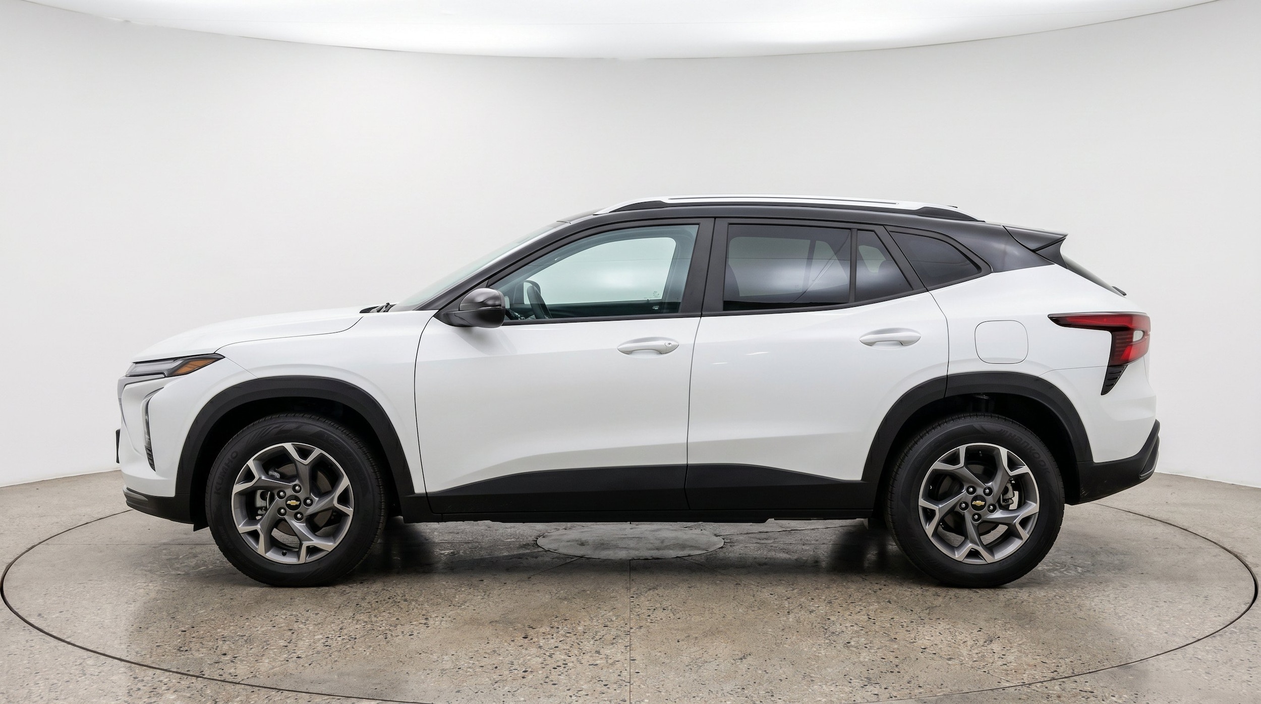 Thumbnail: 2025 Chevrolet Trax - 5