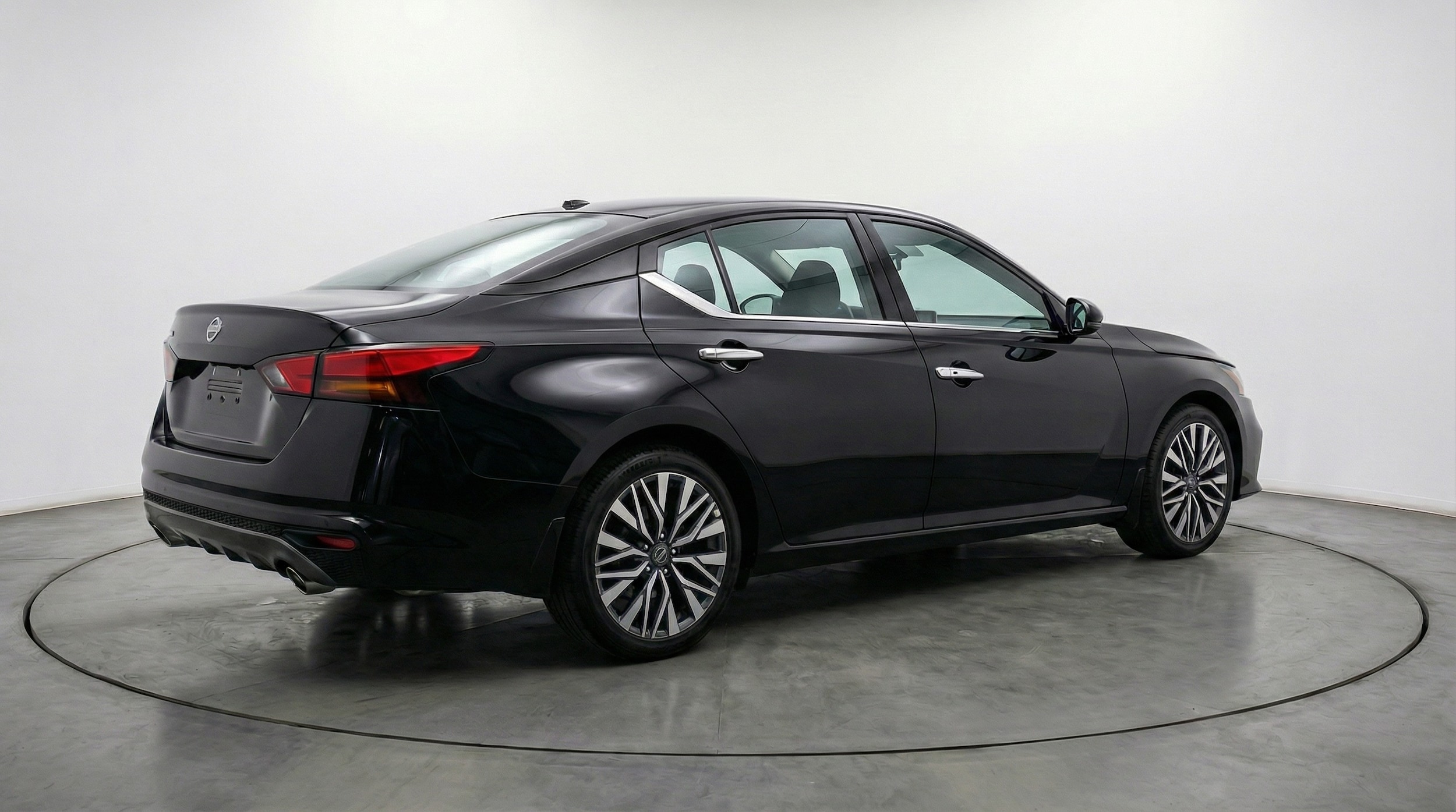 Thumbnail: 2025 Nissan Altima - 7