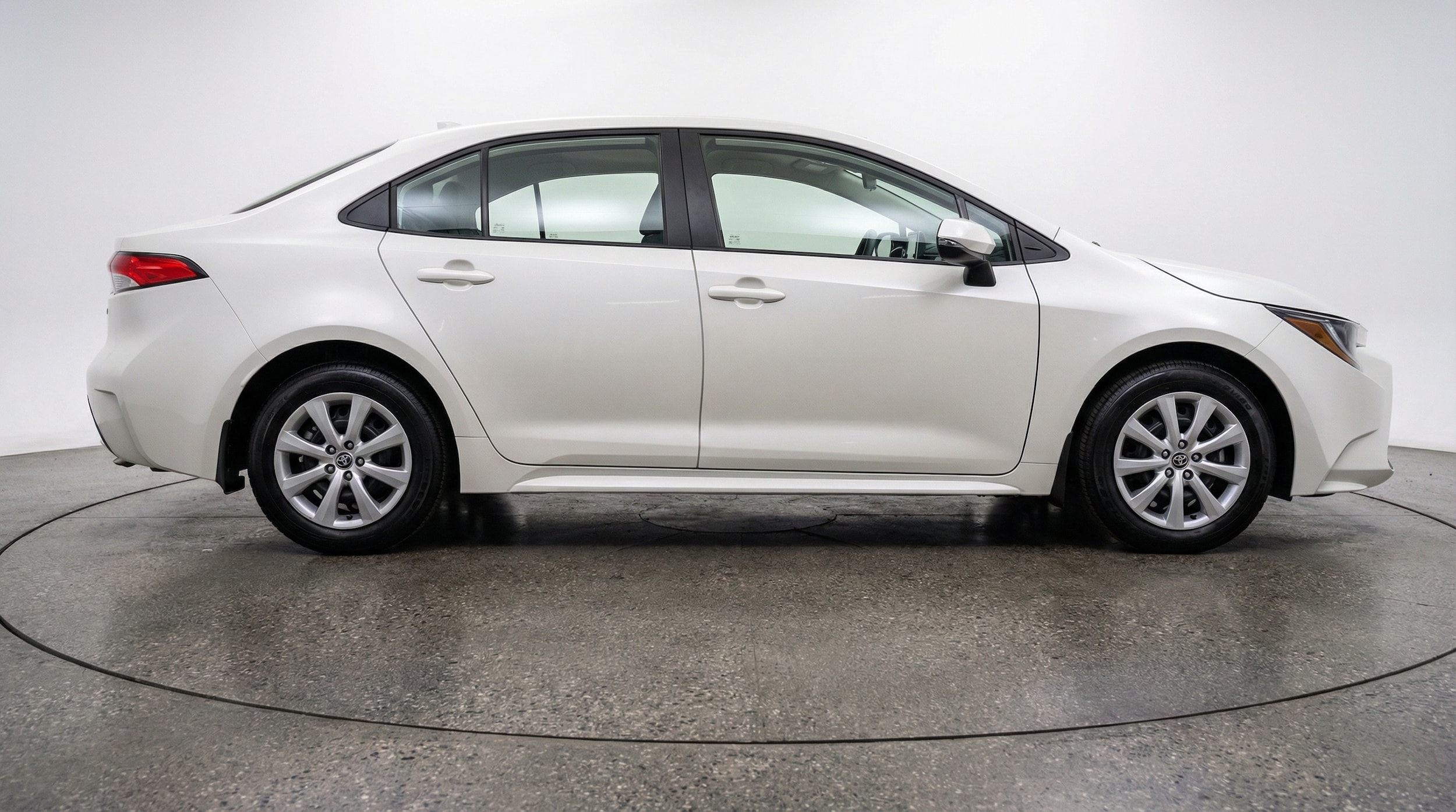 Thumbnail: 2025 Toyota Corolla - 8