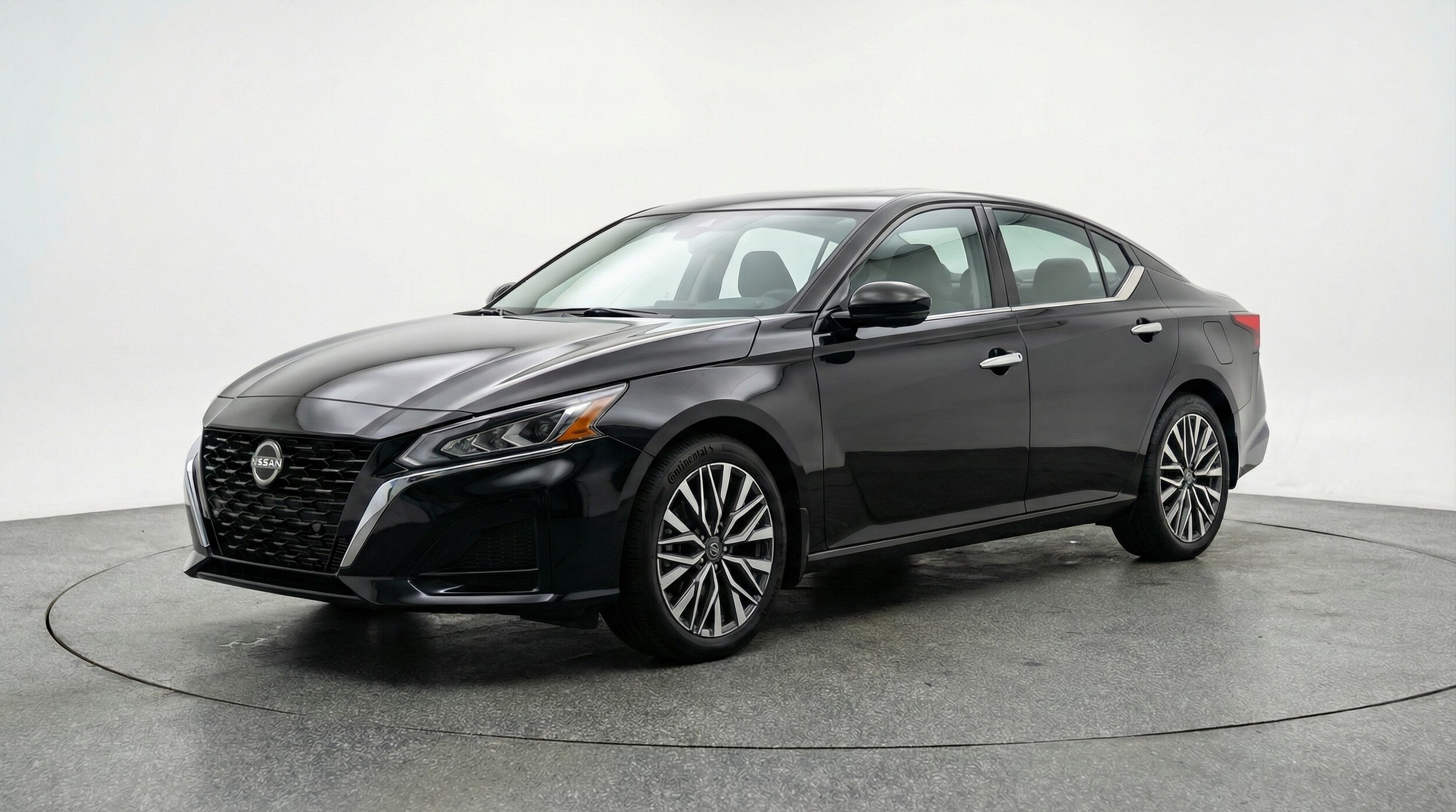 Thumbnail: 2025 Nissan Altima - 3