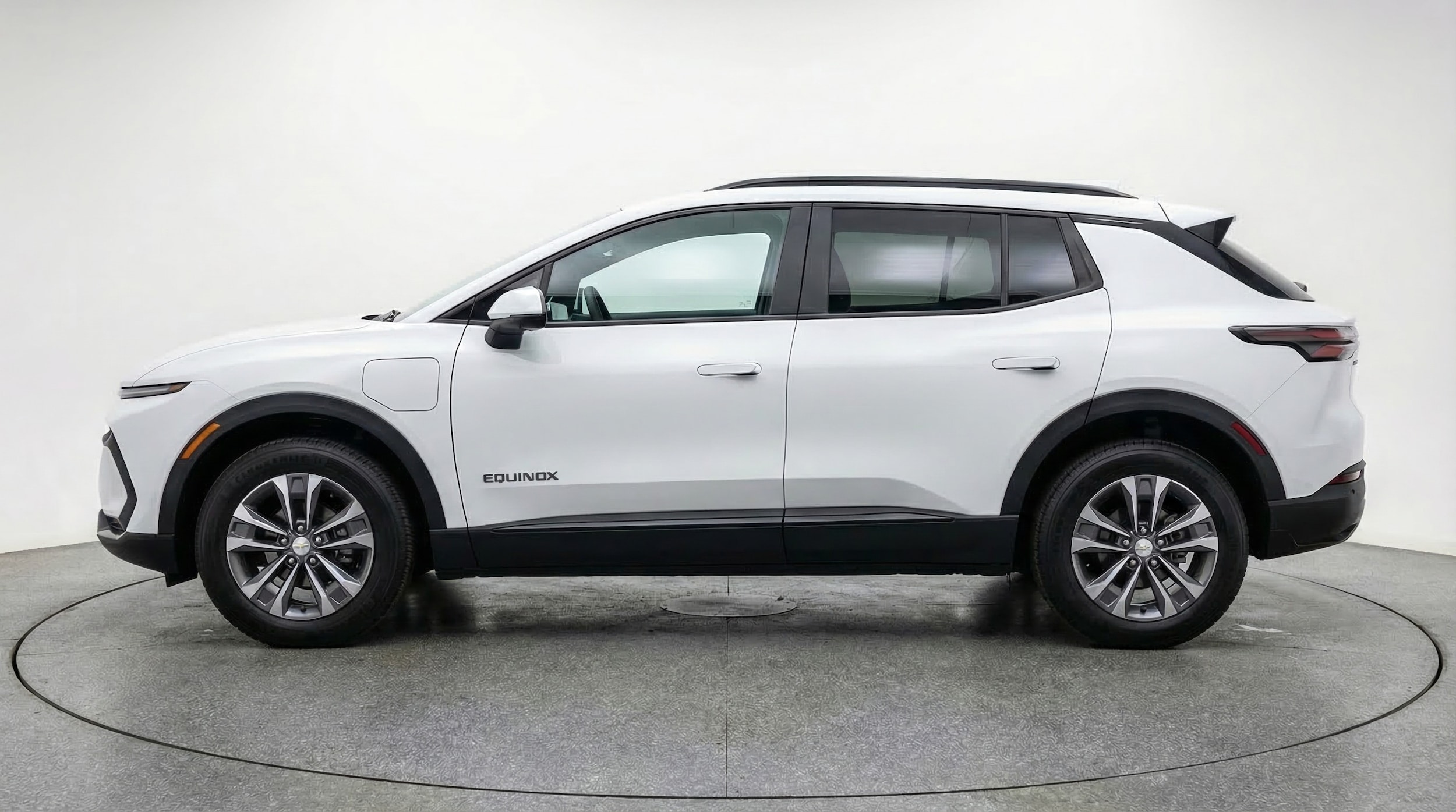 Thumbnail: 2025 Chevrolet Equinox - 4