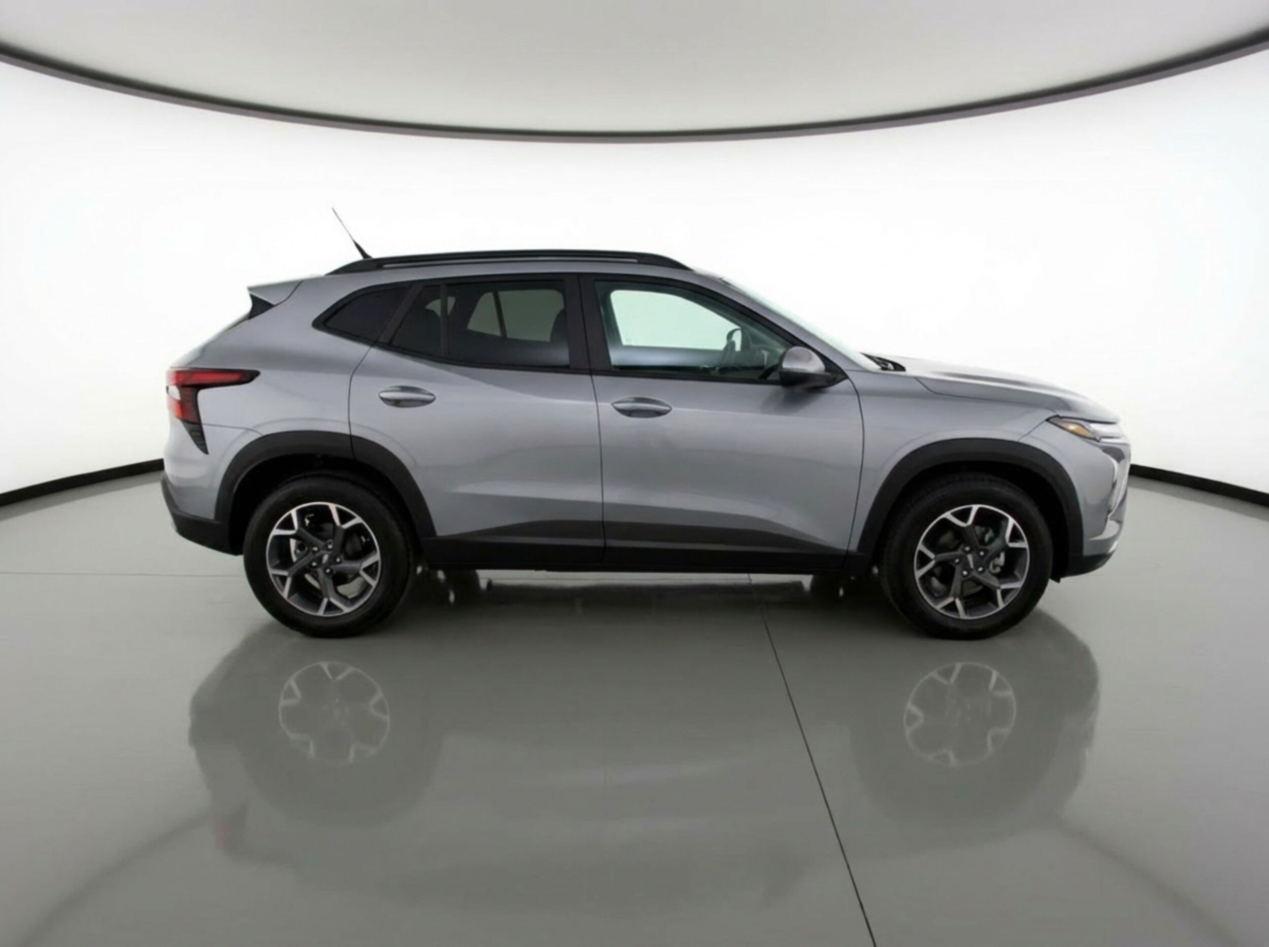 Thumbnail: 2025 Chevrolet Trax - 8