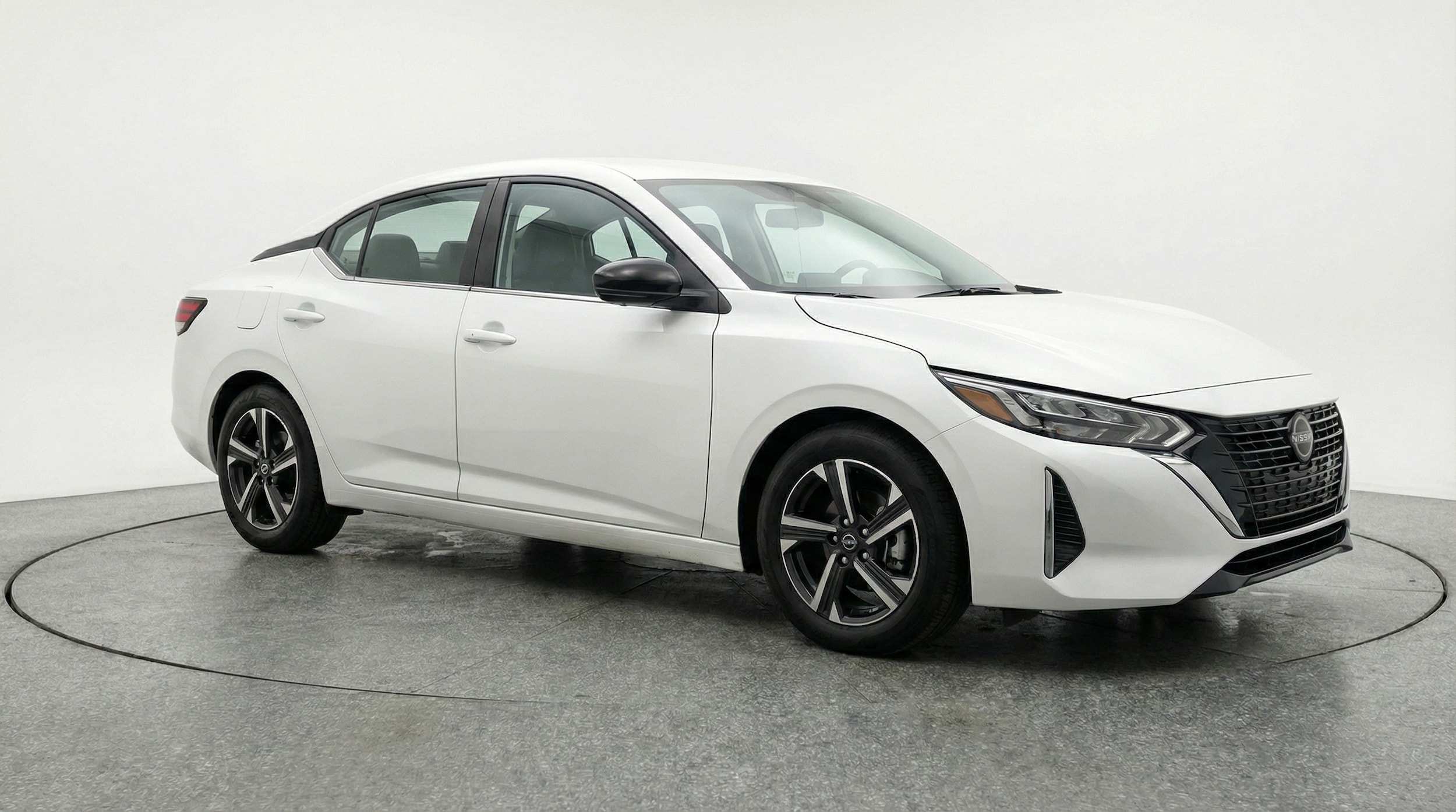 Thumbnail: 2025 Nissan Sentra - 1