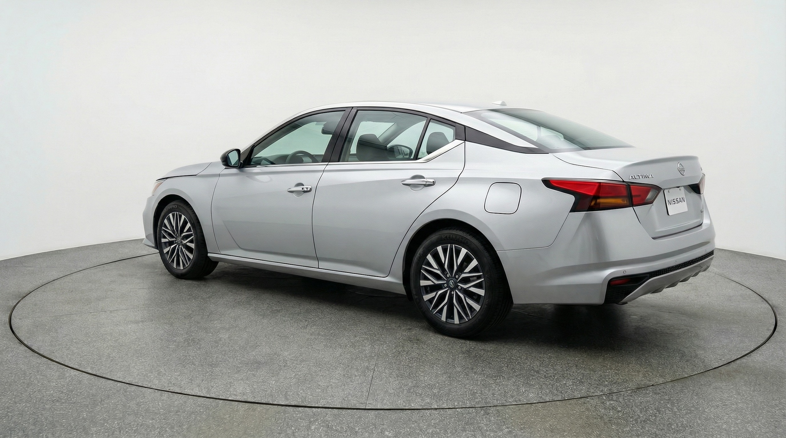 Thumbnail: 2025 Nissan Altima - 5