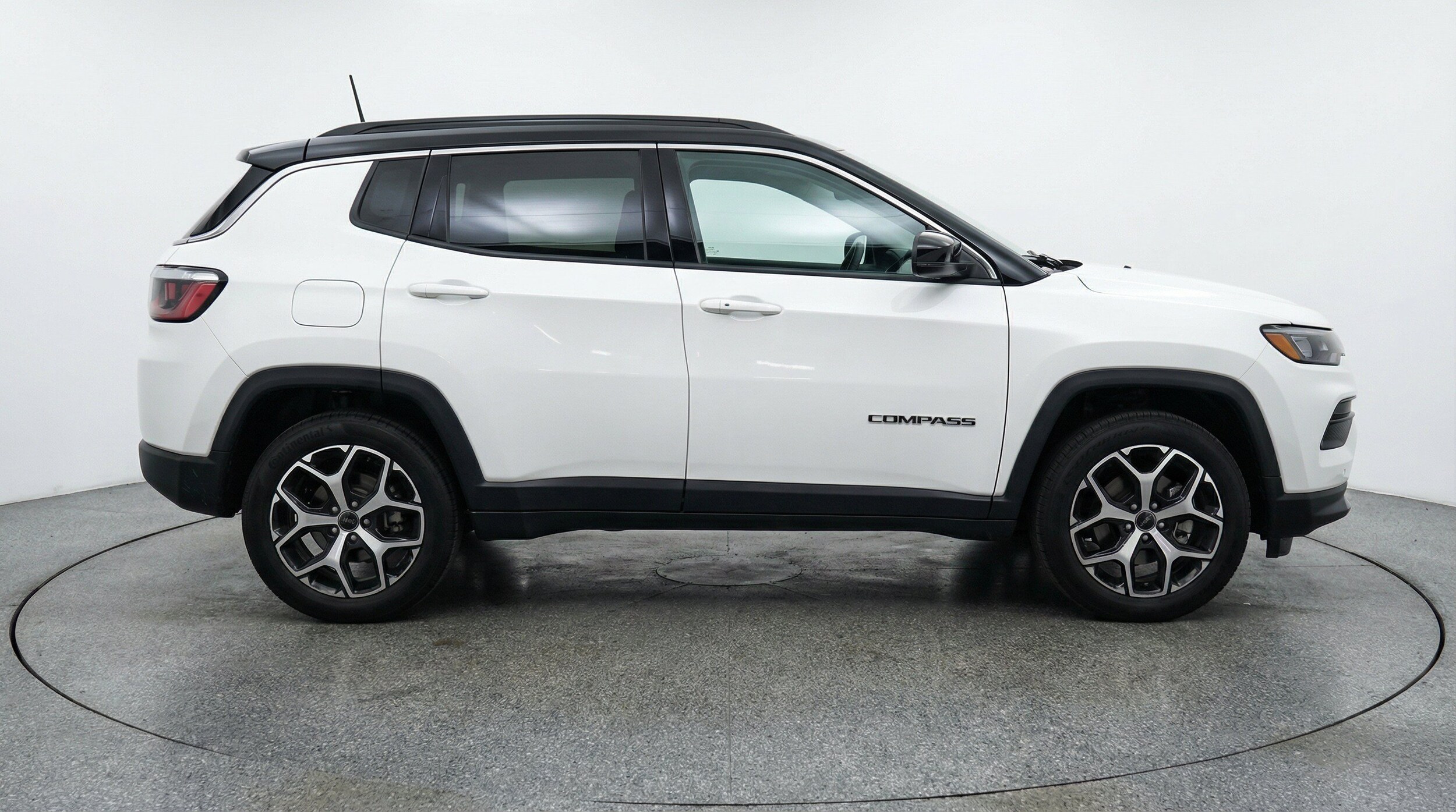Thumbnail: 2025 Jeep Compass - 11