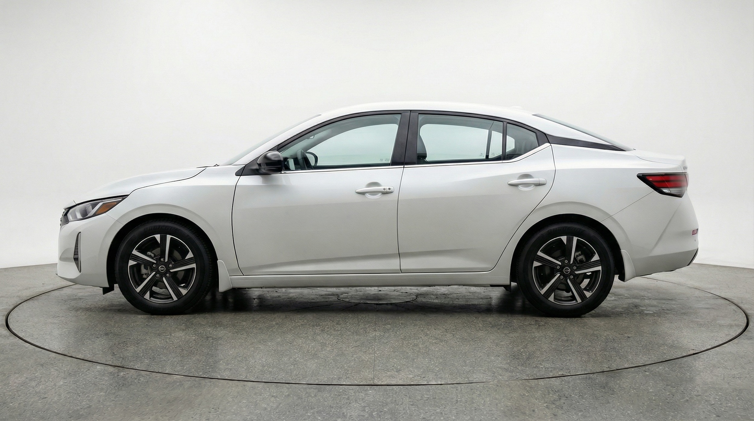 Thumbnail: 2025 Nissan Sentra - 4