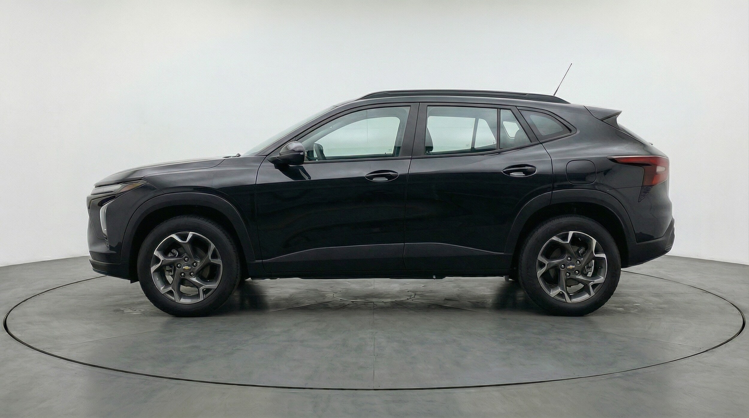 Thumbnail: 2025 Chevrolet Trax - 4