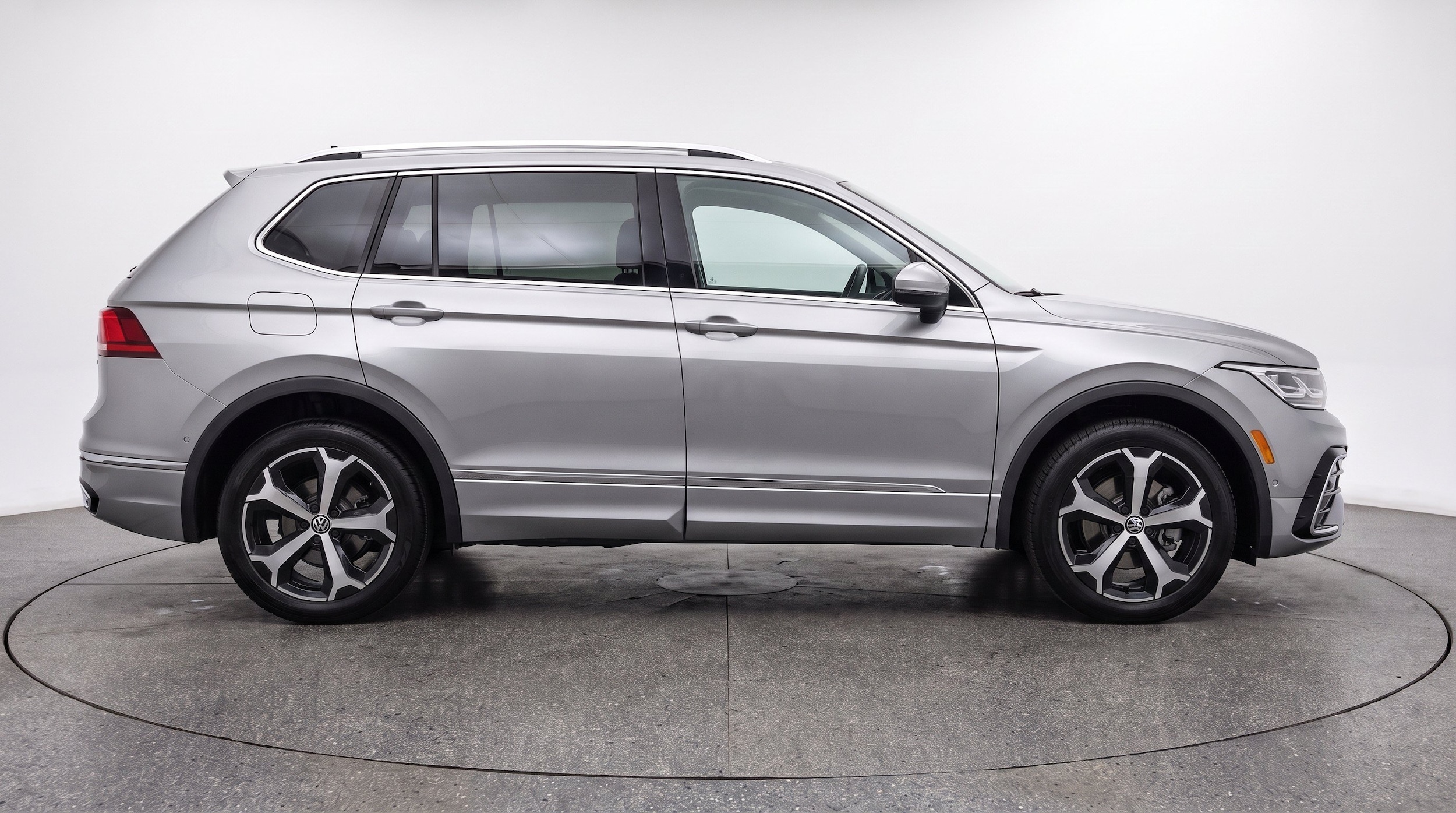 Thumbnail: 2026 Volkswagen Tiguan - 11