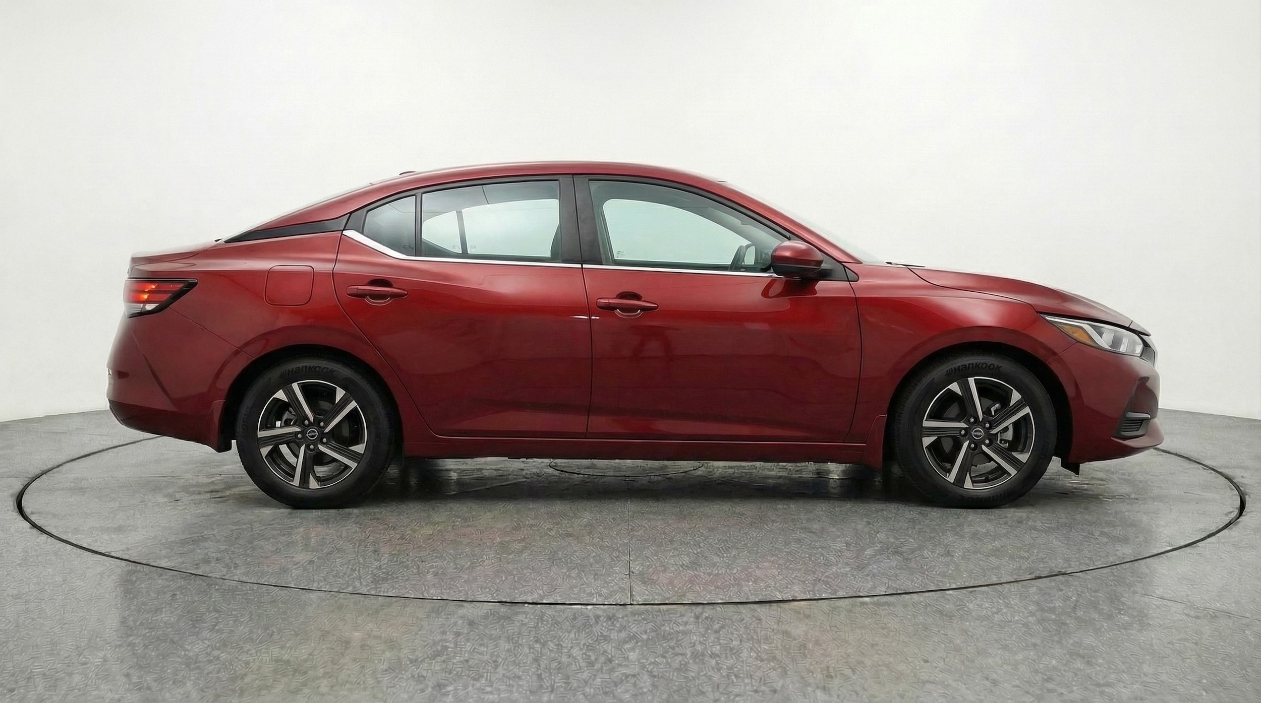 Thumbnail: 2025 Nissan Sentra - 8