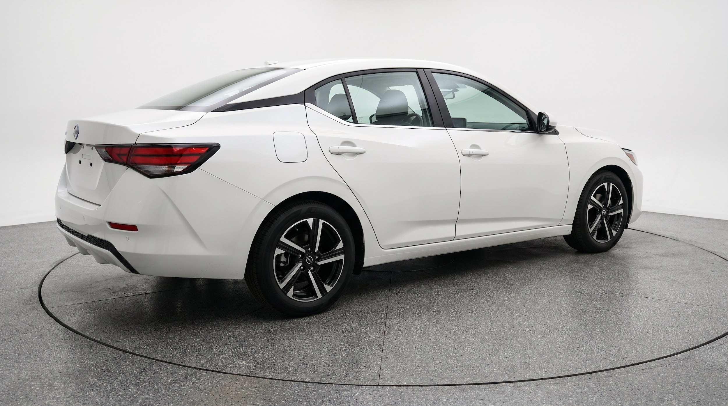 Thumbnail: 2025 Nissan Sentra - 9