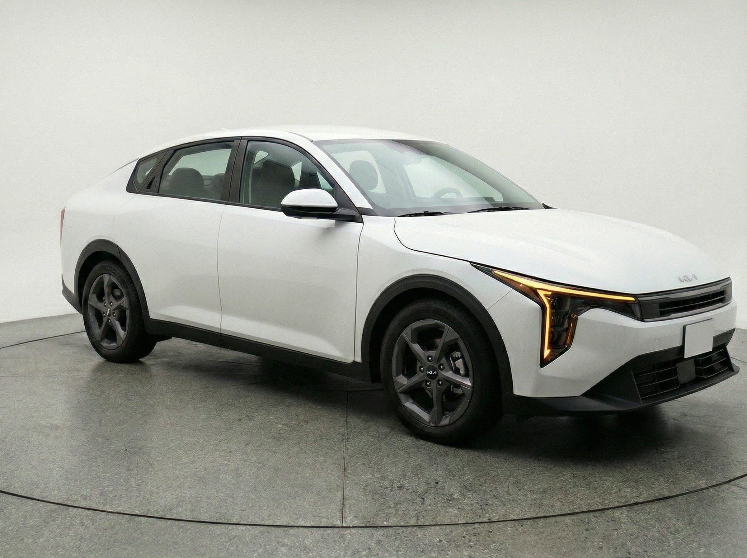 Thumbnail: 2025 Kia K4 - 1