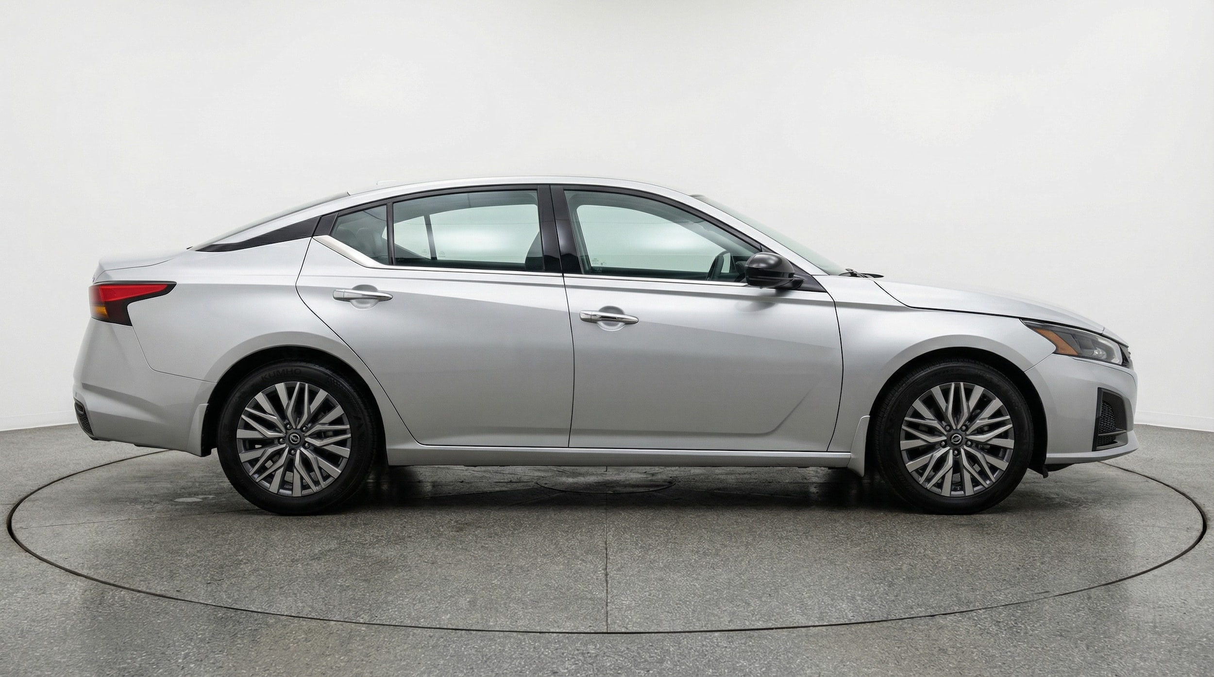 Thumbnail: 2025 Nissan Altima - 8