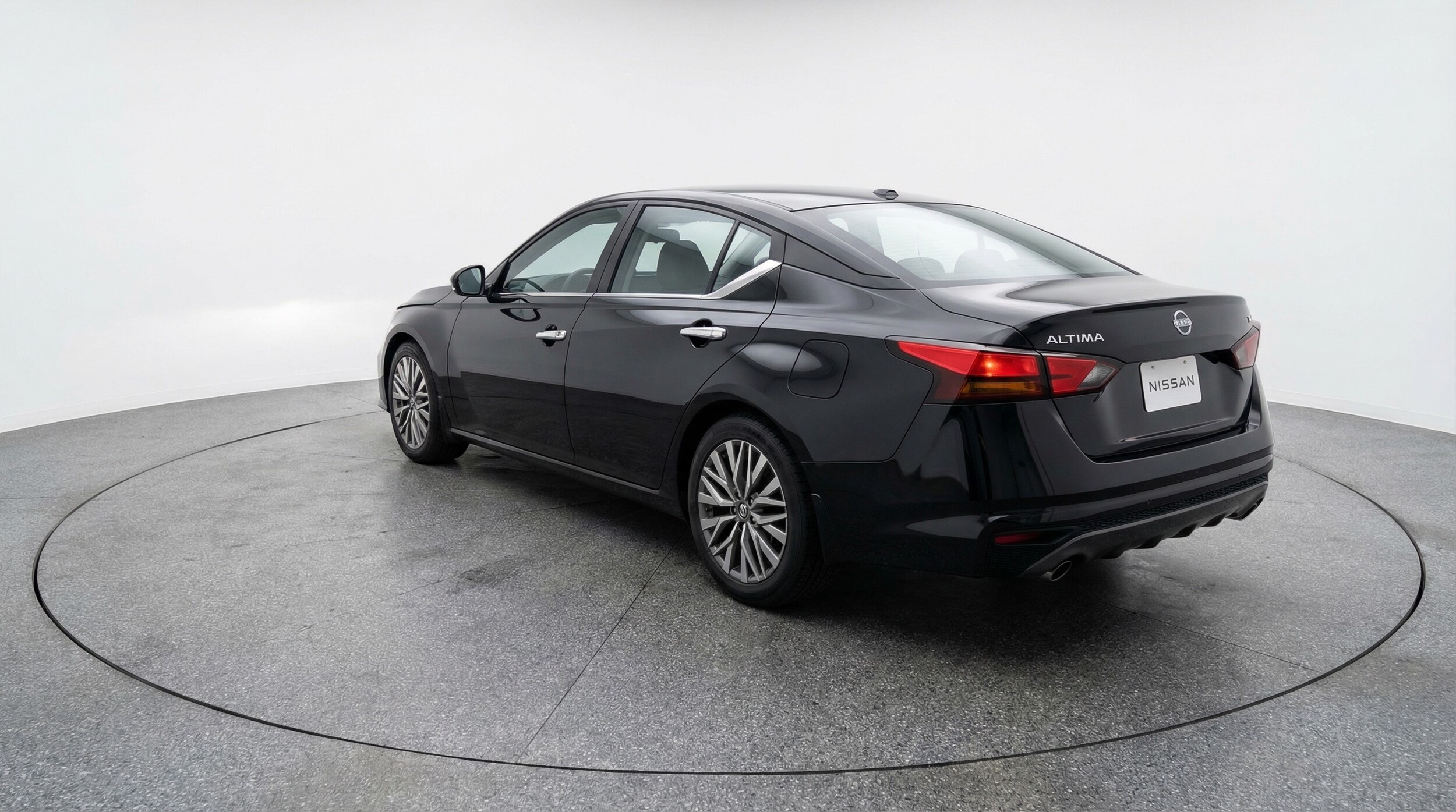 Thumbnail: 2025 Nissan Altima - 5