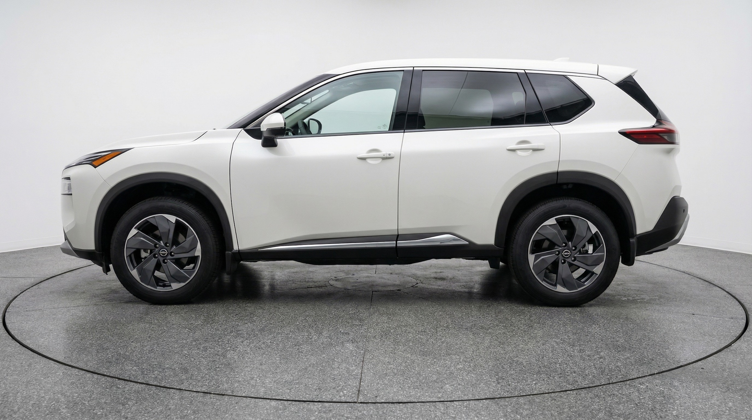 Thumbnail: 2025 Nissan Rogue - 4