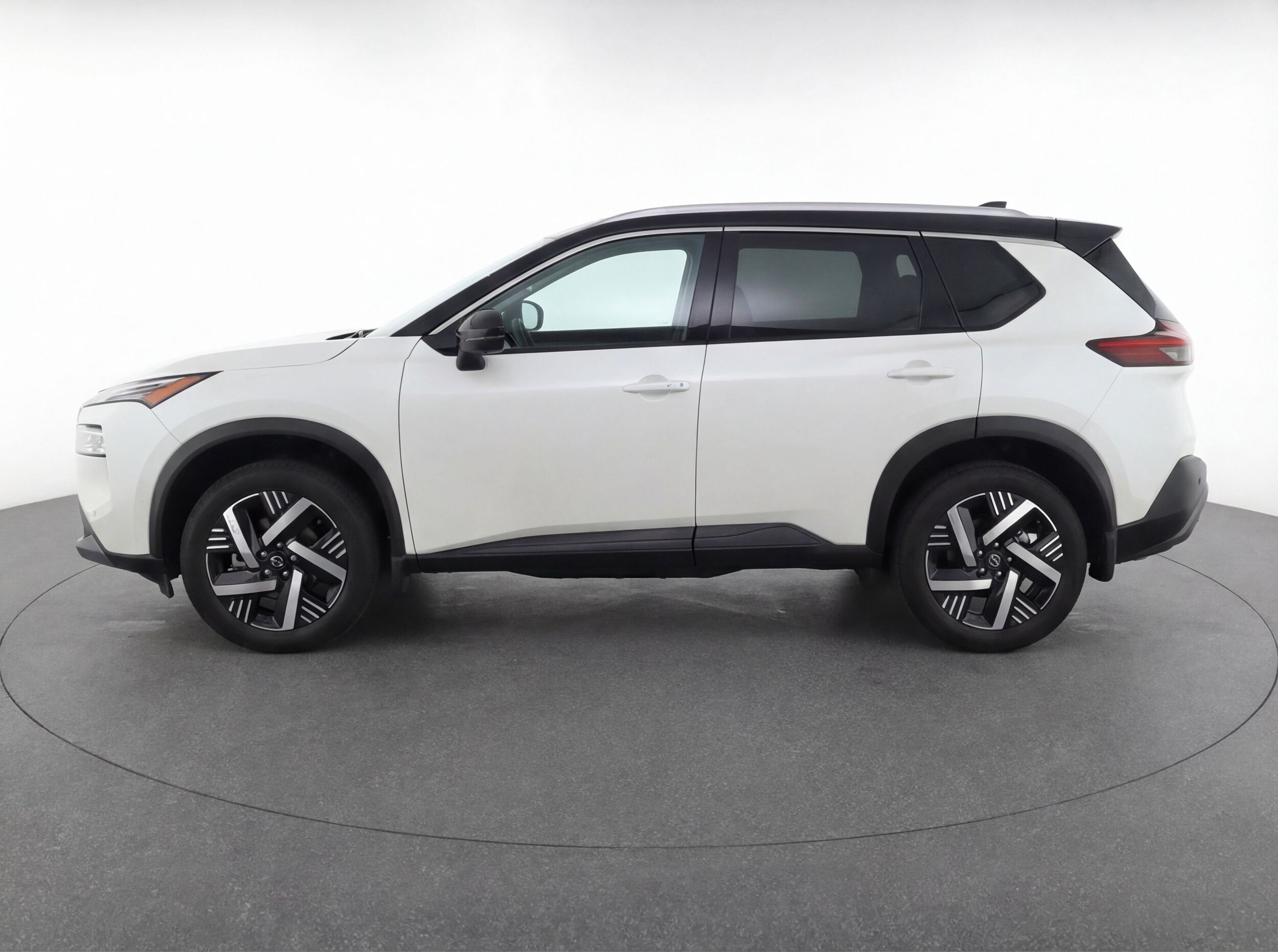 Thumbnail: 2025 Nissan Kicks - 5