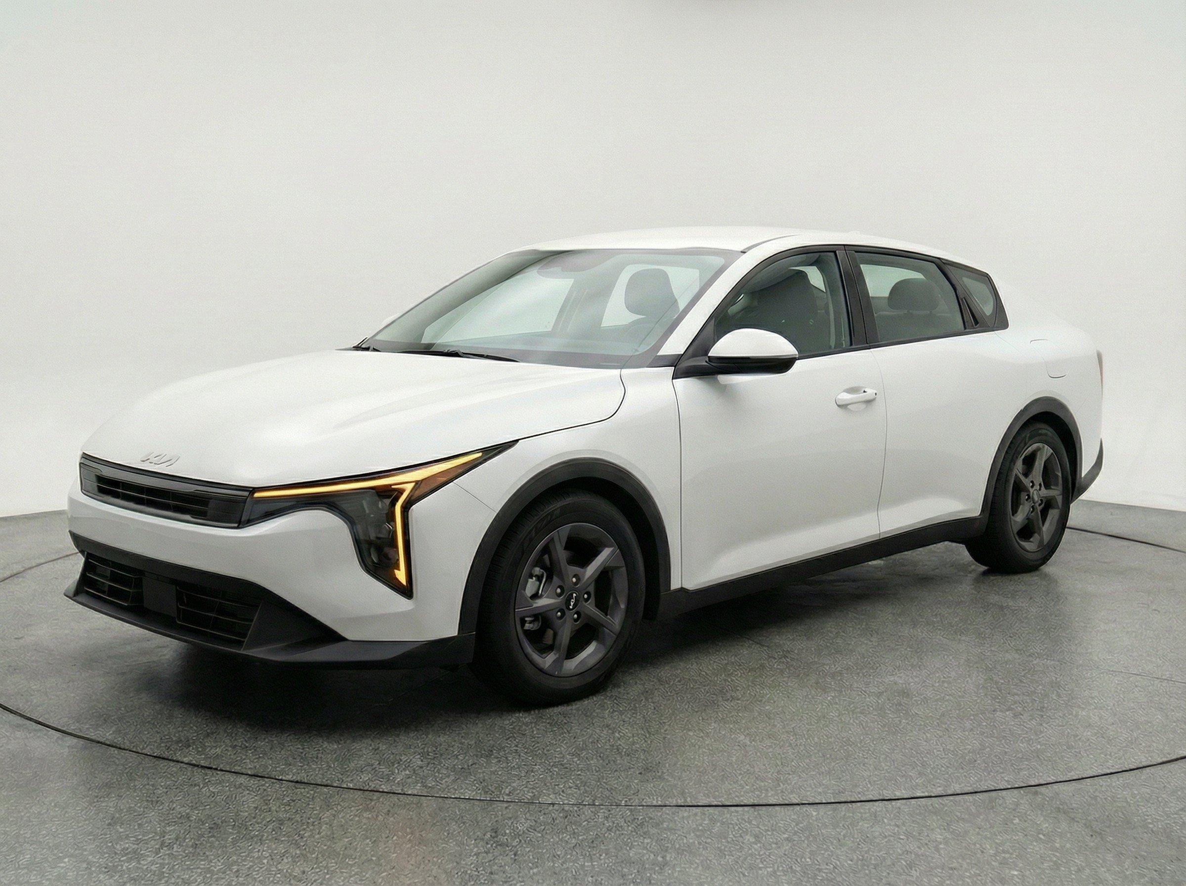 Thumbnail: 2025 Kia K4 - 3
