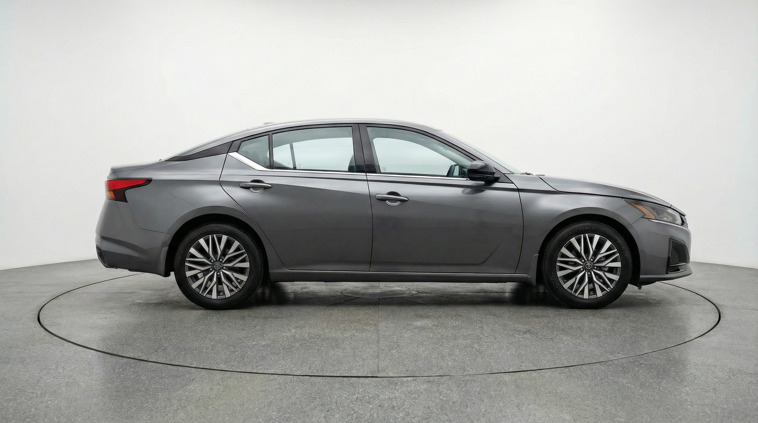 Thumbnail: 2025 Nissan Altima - 8