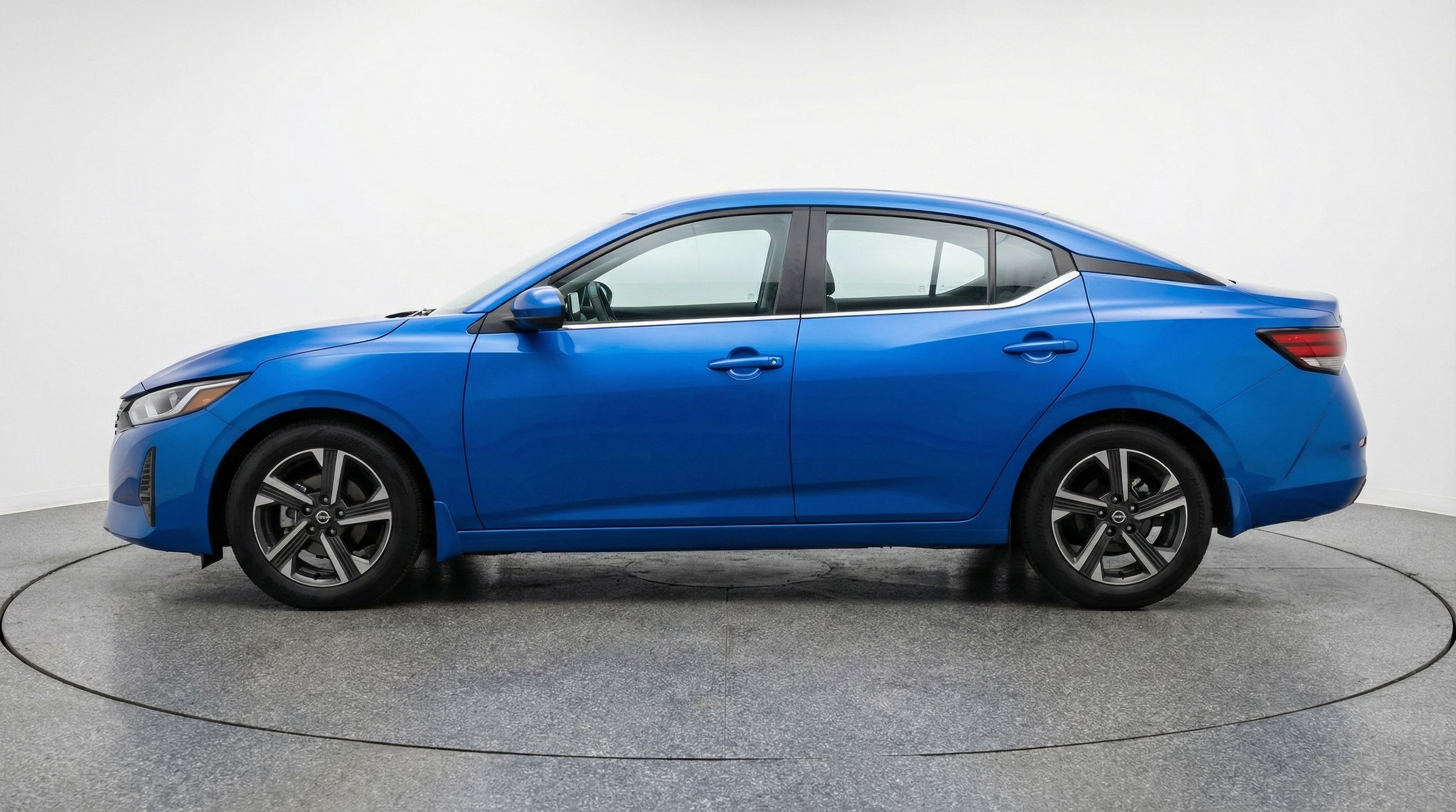 Thumbnail: 2025 Nissan Sentra - 4