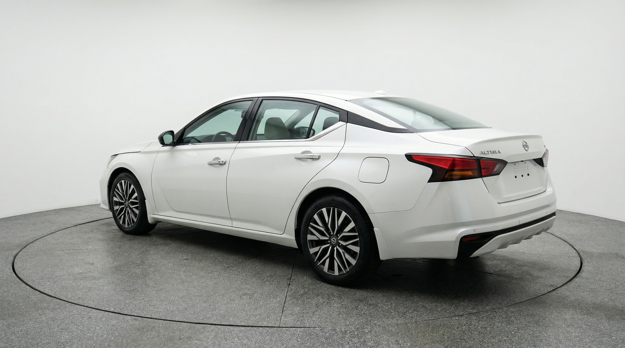 Thumbnail: 2025 Nissan Altima - 5