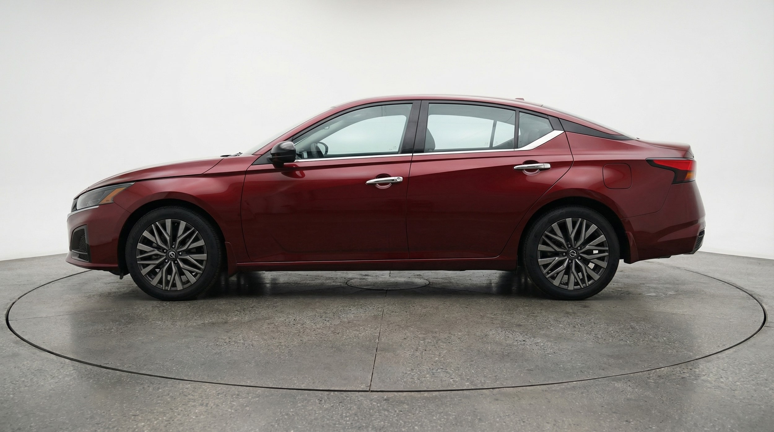 Thumbnail: 2025 Nissan Altima - 4