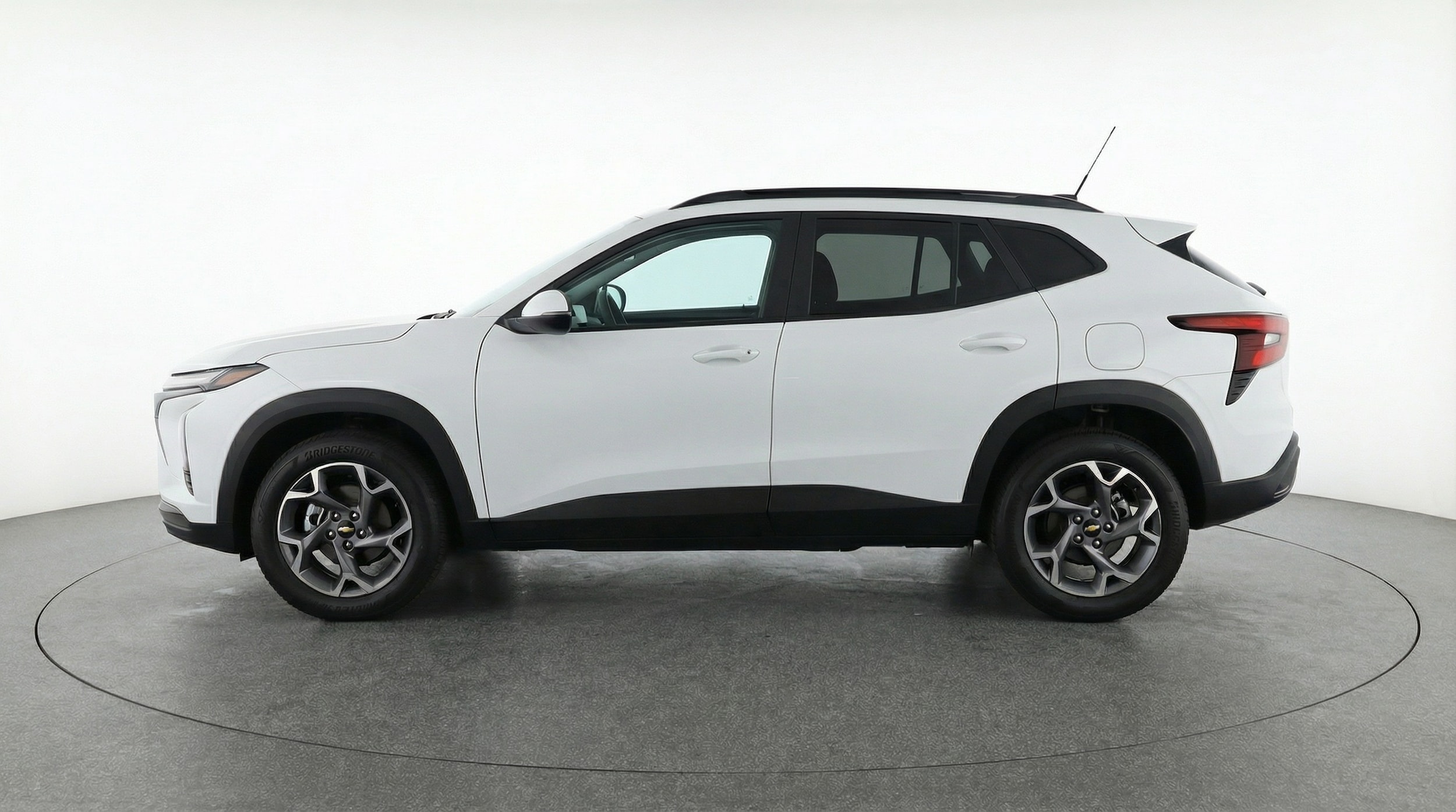 Thumbnail: 2025 Chevrolet Trax - 4