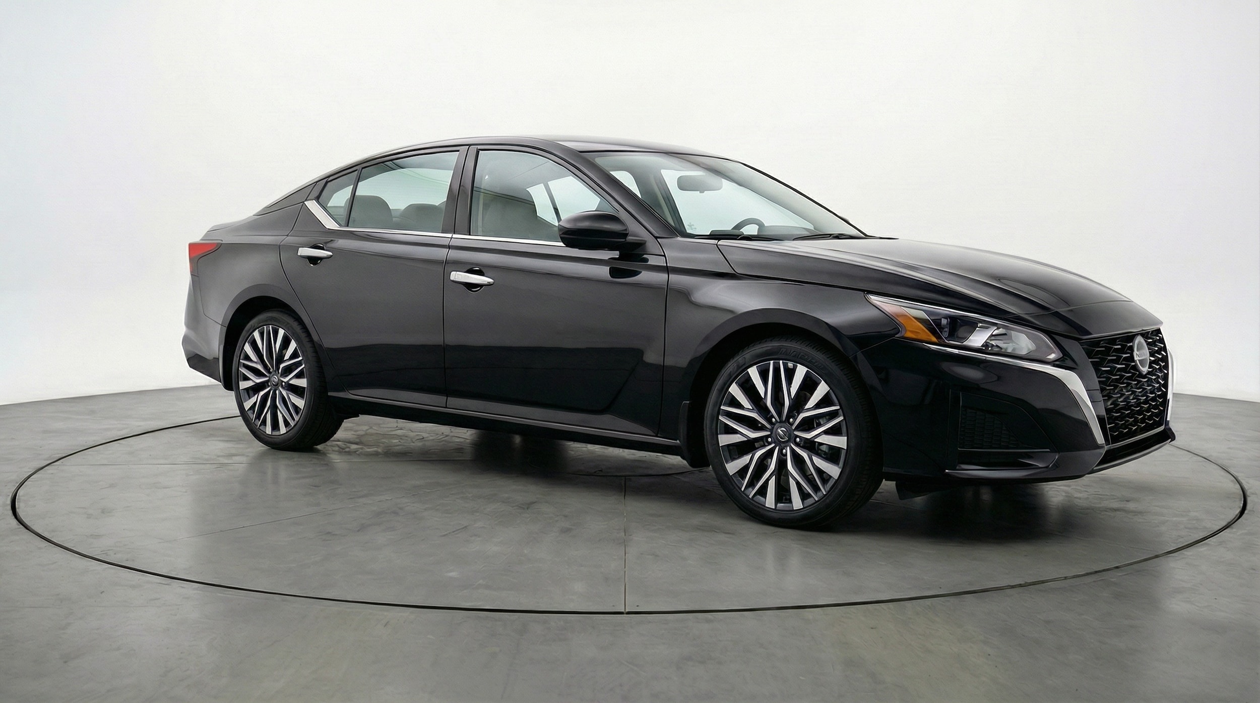 Thumbnail: 2025 Nissan Altima - 1