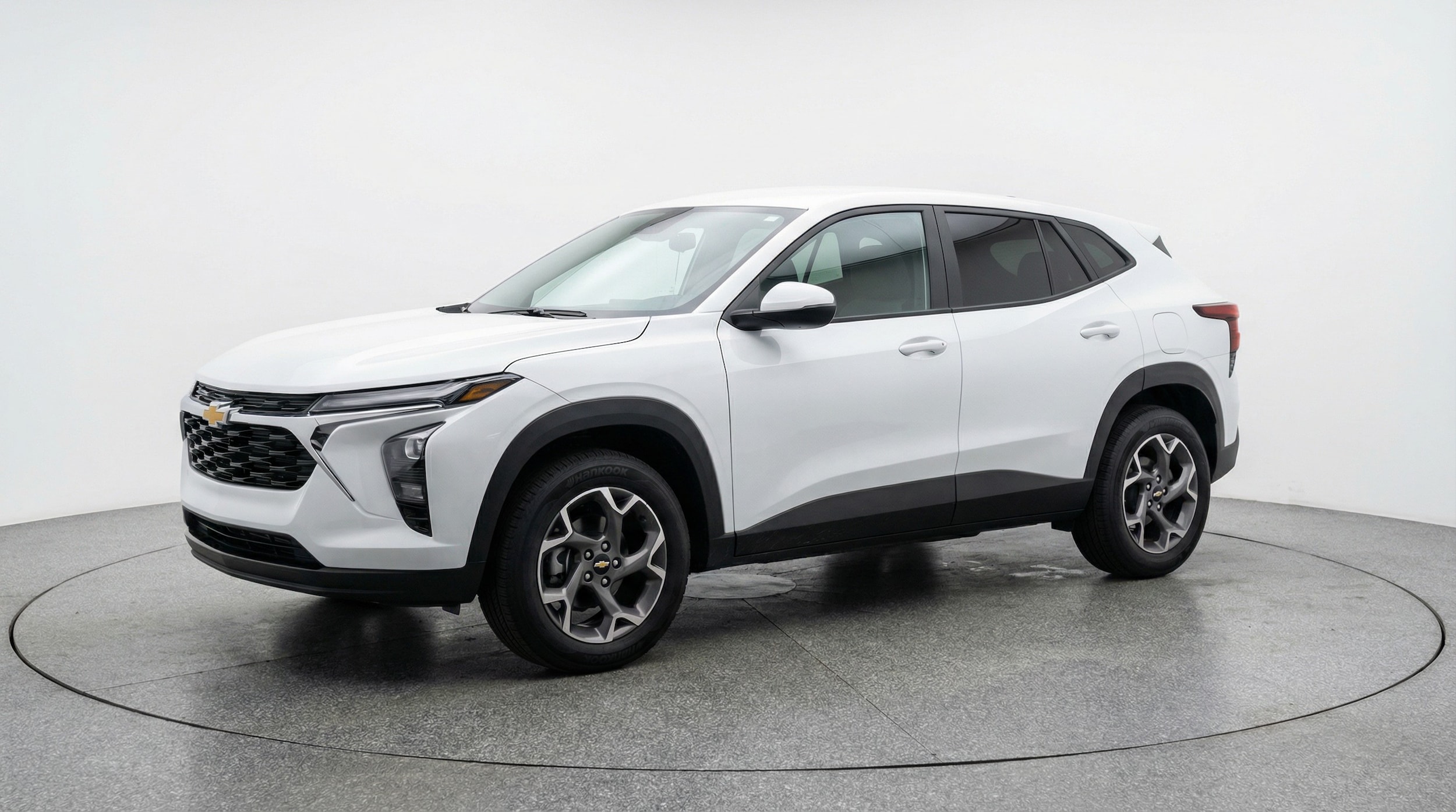 Thumbnail: 2025 Chevrolet Trax - 3