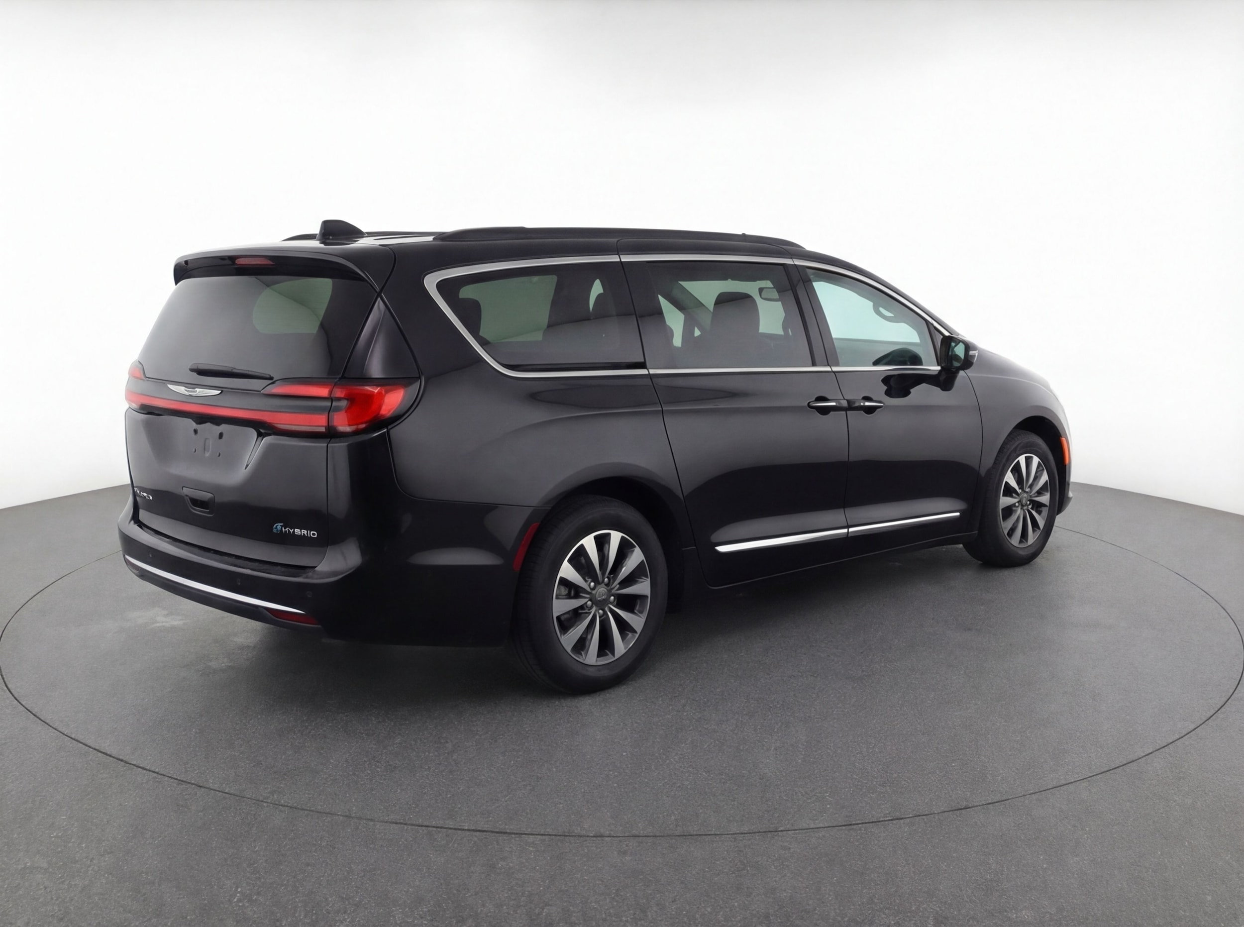 Thumbnail: 2023 Chrysler Pacifica - 7