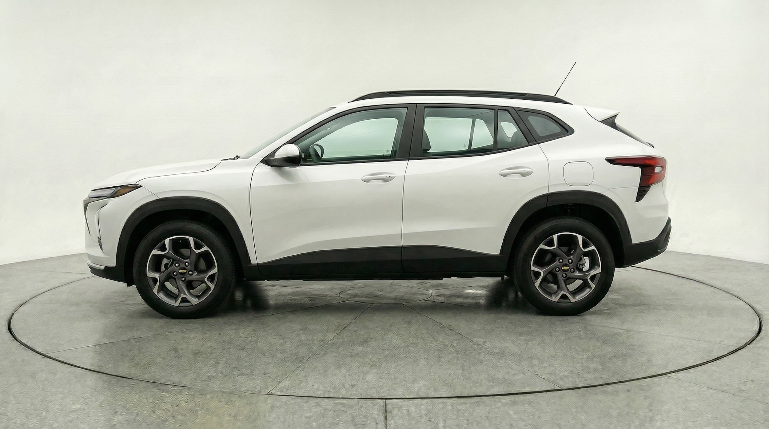 Thumbnail: 2025 Chevrolet Trax - 4