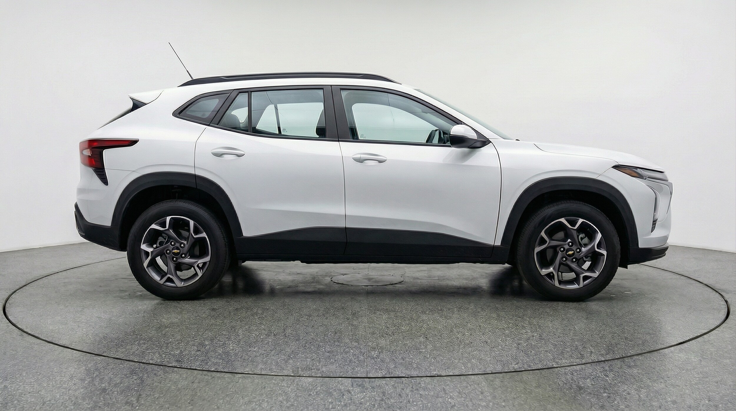 Thumbnail: 2025 Chevrolet Trax - 8