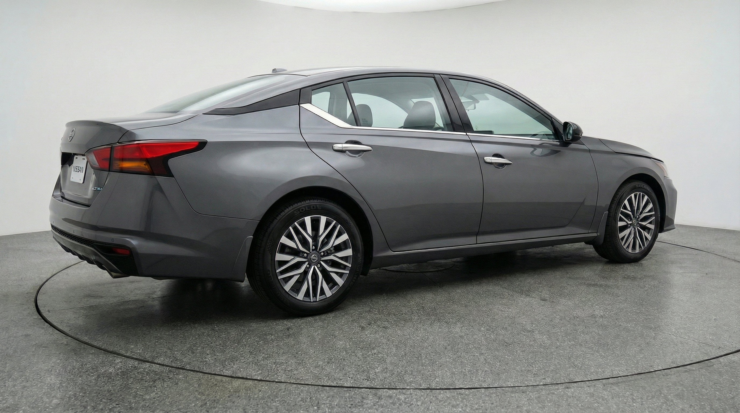 Thumbnail: 2025 Nissan Altima - 9