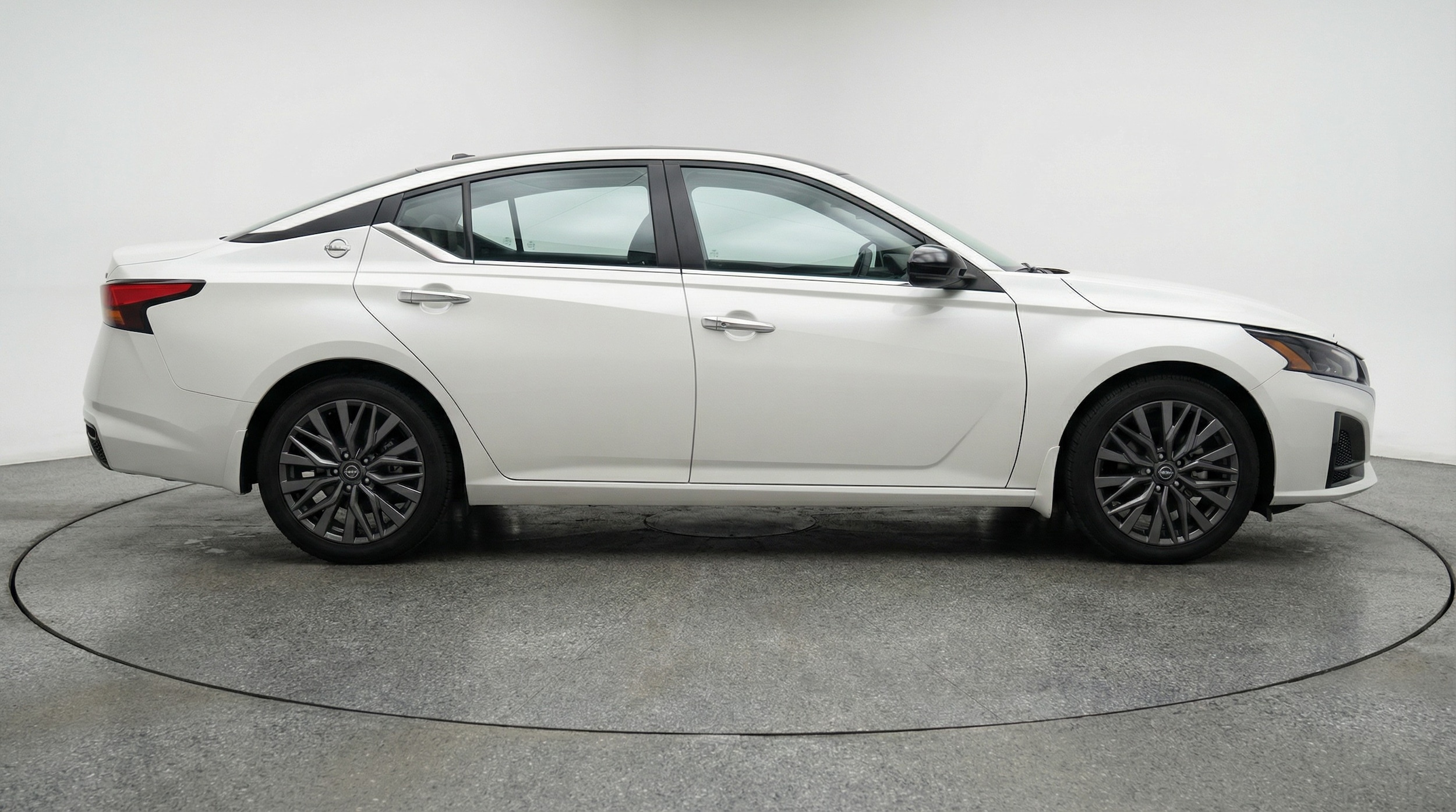 Thumbnail: 2025 Nissan Altima - 8