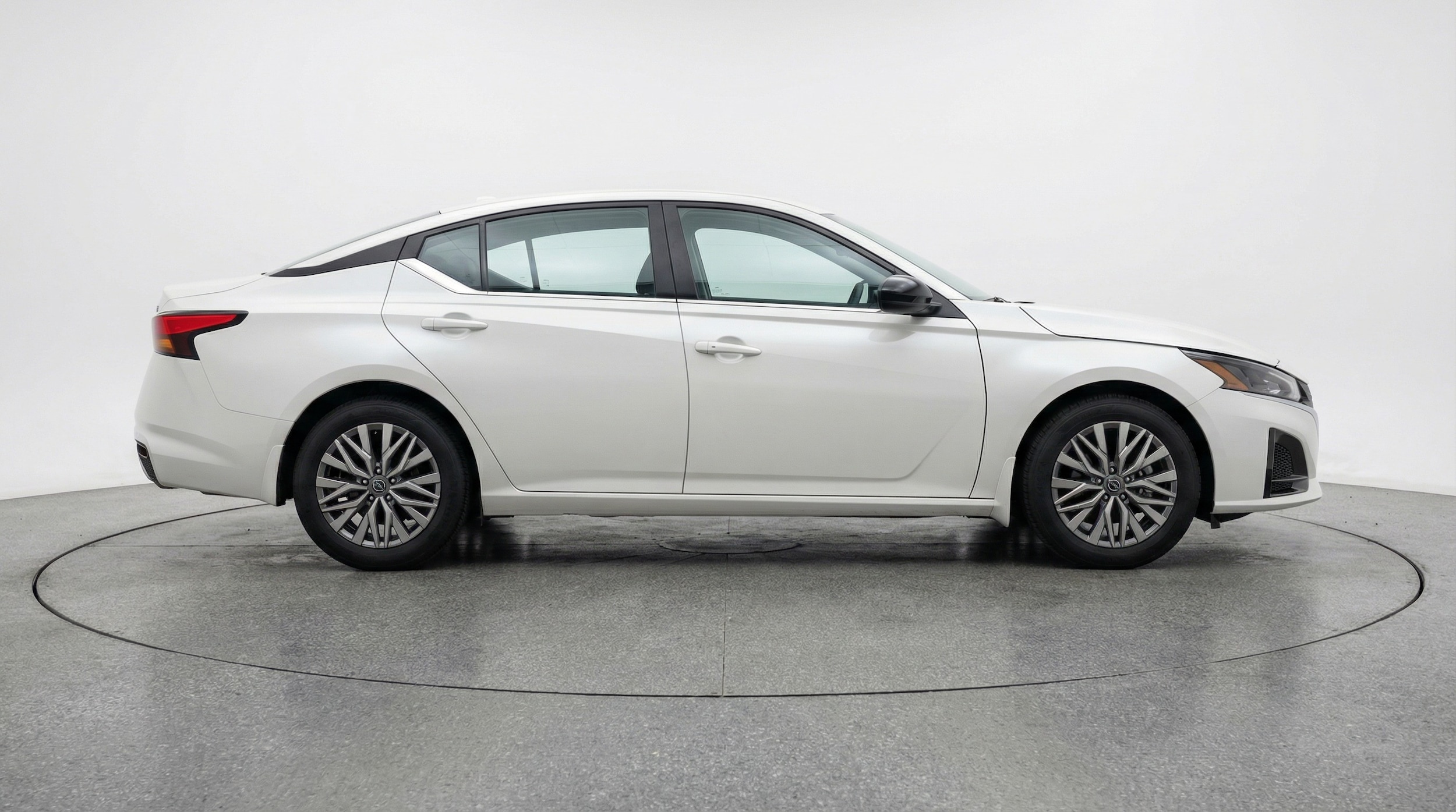 Thumbnail: 2025 Nissan Altima - 8