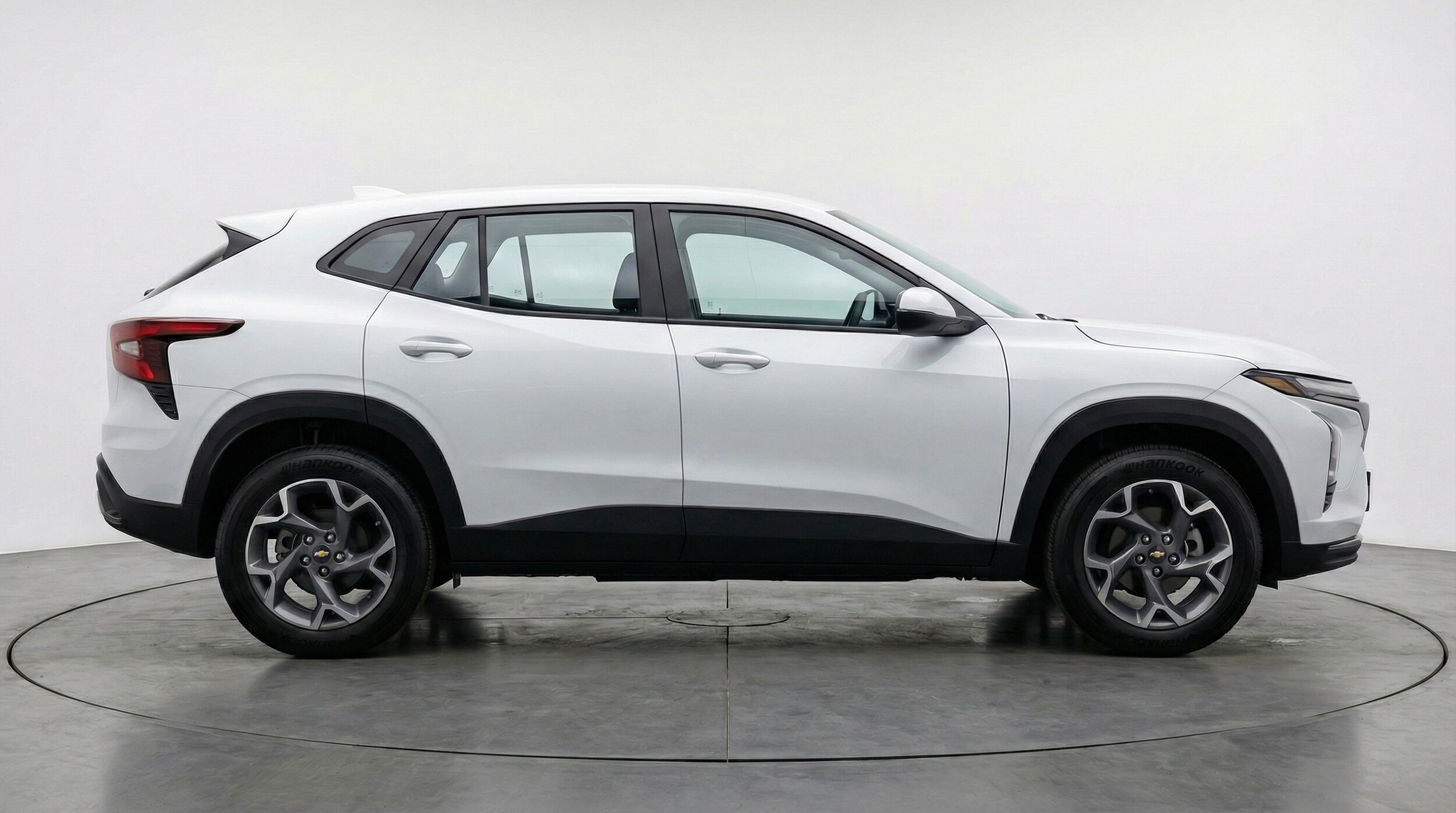 Thumbnail: 2025 Chevrolet Trax - 8