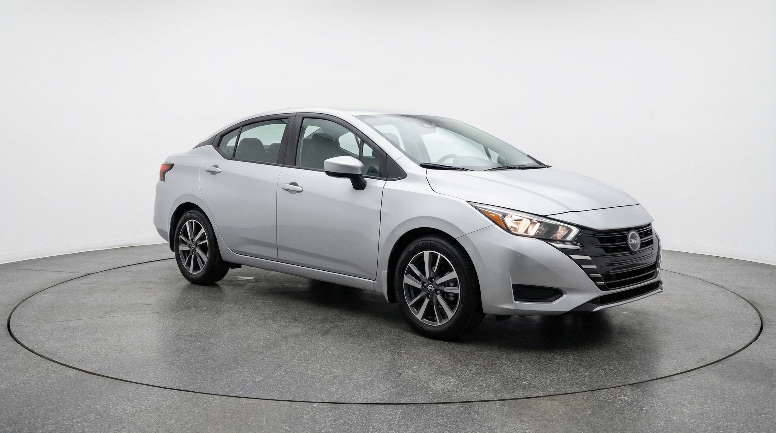 2025 Nissan Versa Sedan SV