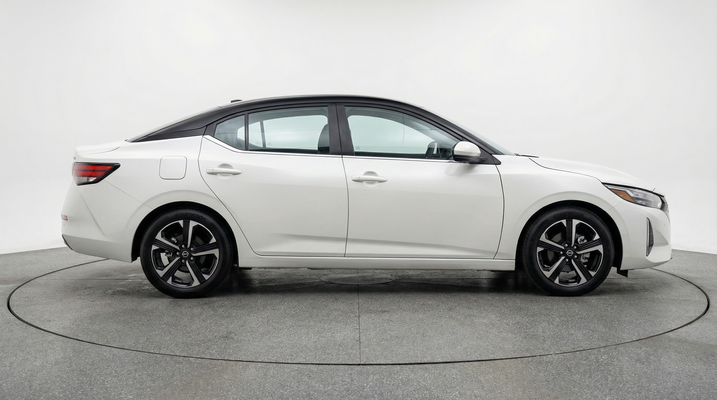 Thumbnail: 2025 Nissan Sentra - 8