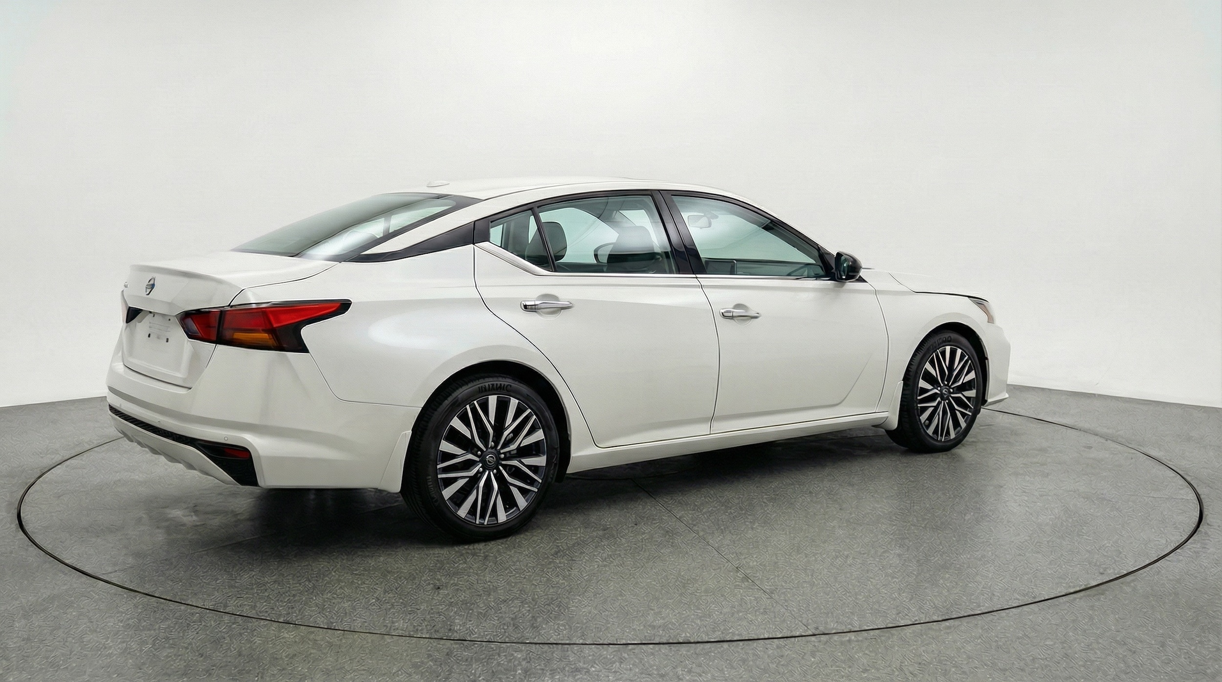 Thumbnail: 2025 Nissan Altima - 7