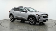 2025 Chevrolet Trax LT -
                  Milwaukee, WI